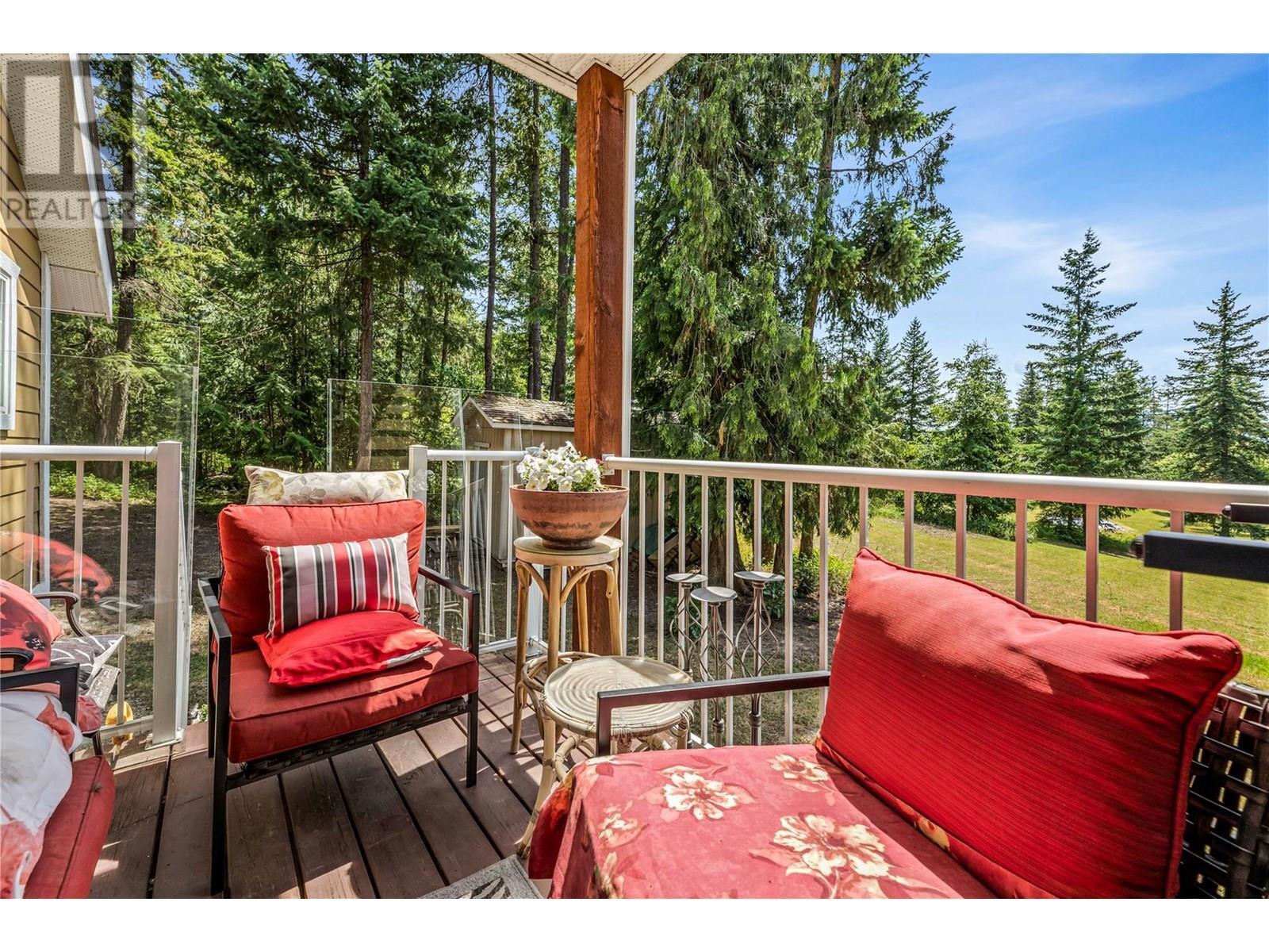 TAPPEN, British Columbia, V0E 2X2, CA, 2 Bedrooms Bedrooms, ,2 BathroomsBathrooms,Residential,For Sale,1868276