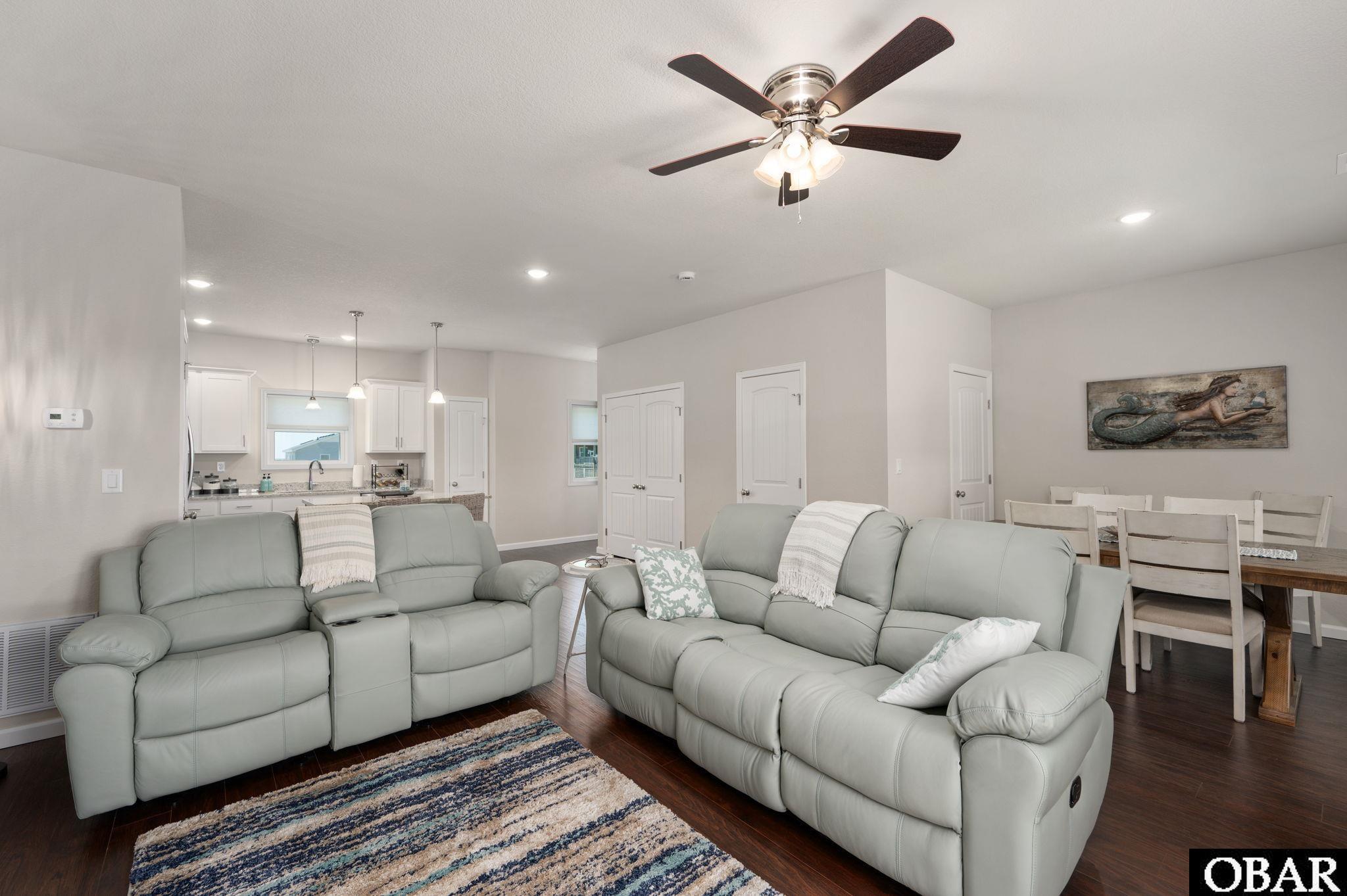 Kill Devil Hills, North Carolina, 27948, United States, 3 Bedrooms Bedrooms, ,3 BathroomsBathrooms,Residential,For Sale,1990955