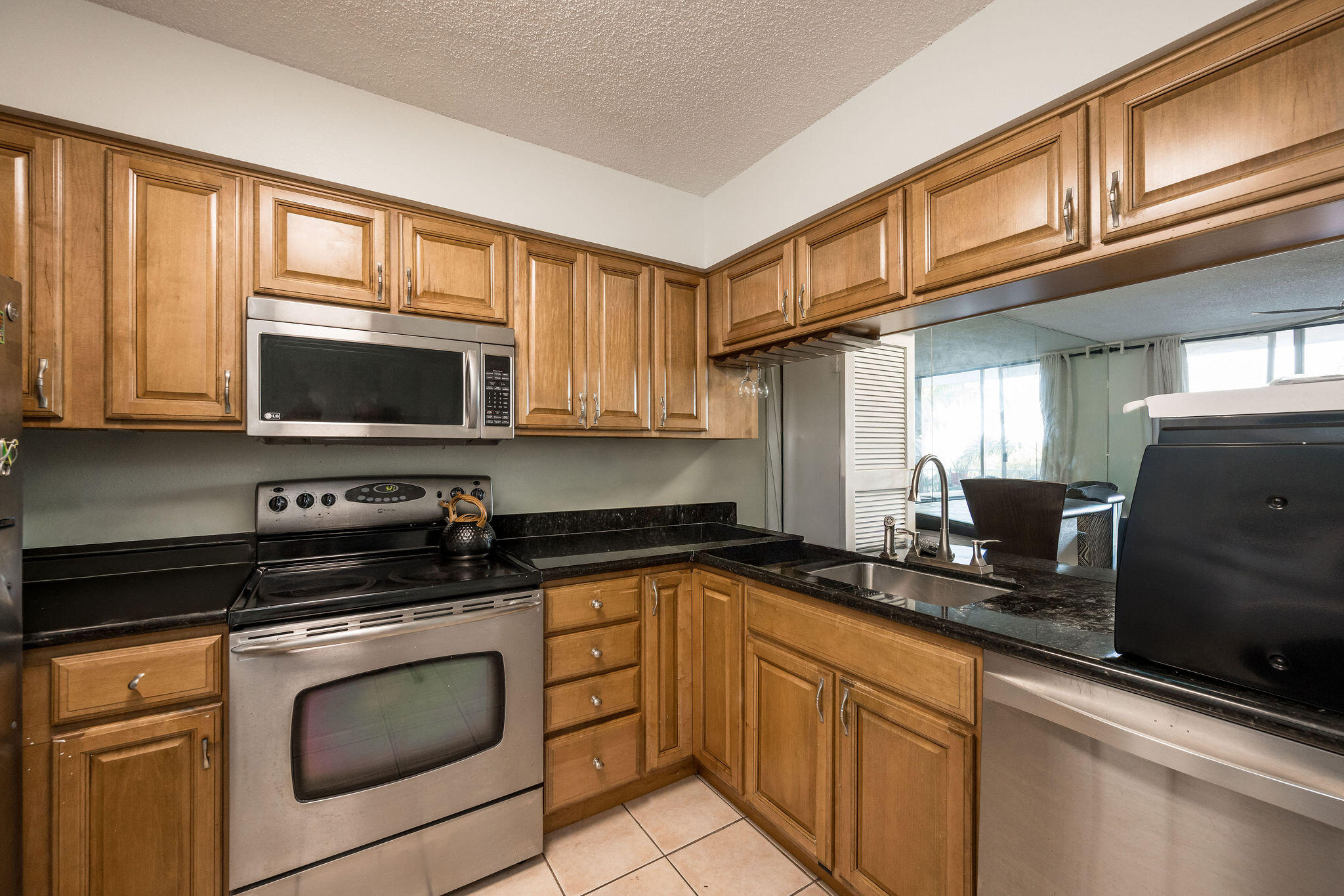 KEY WEST, Florida, 33040, United States, 2 Bedrooms Bedrooms, ,2 BathroomsBathrooms,Residential,For Sale,1933410