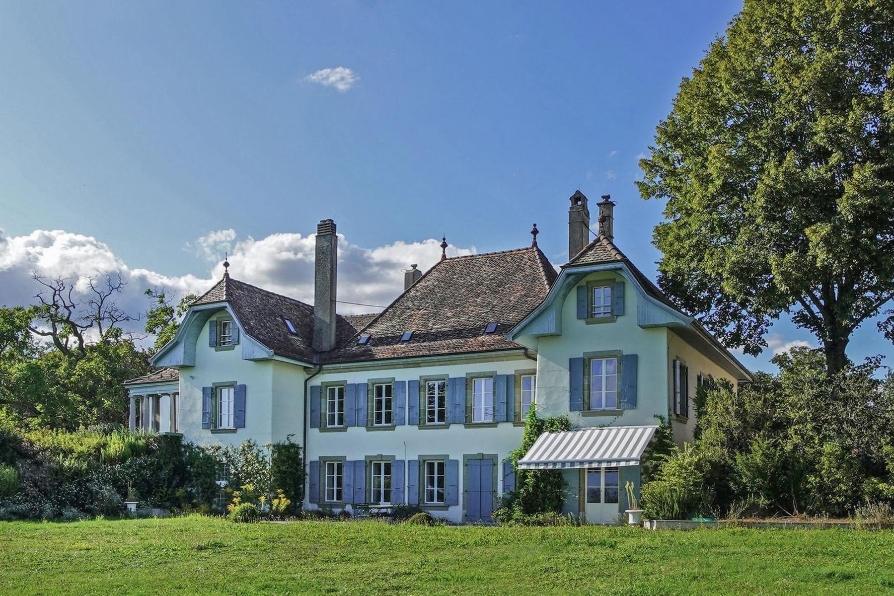  Exceptional manor house with panoramic view of the lake and the Alps - 物件實景