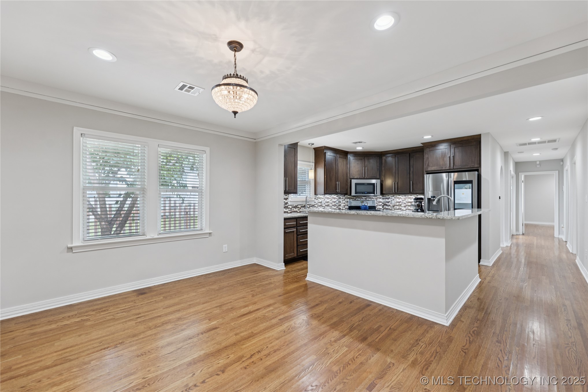 Tulsa, Oklahoma, 74104, United States, 4 Bedrooms Bedrooms, ,3 BathroomsBathrooms,Residential,For Sale,1941702