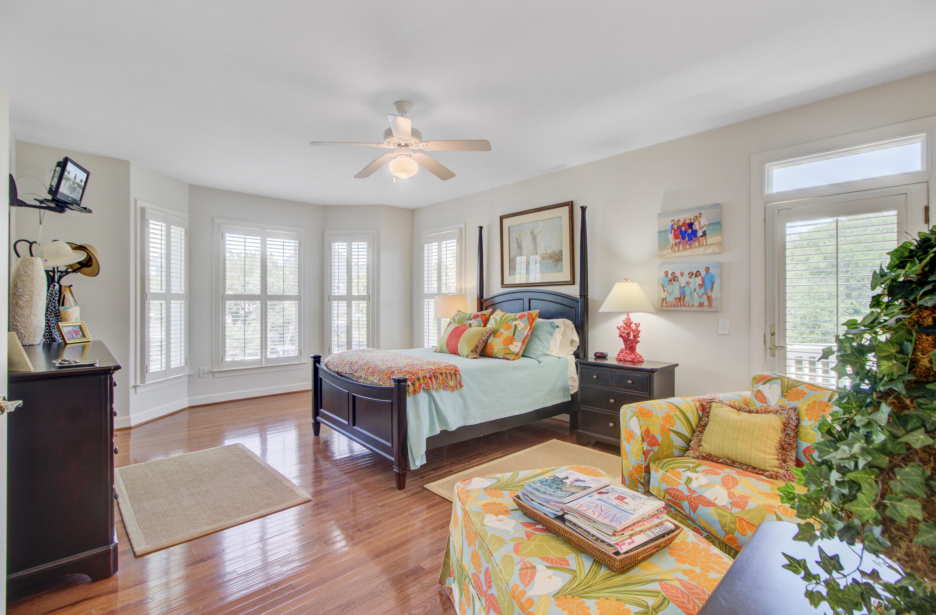 Mount Pleasant, South Carolina, 29464, United States, 4 Bedrooms Bedrooms, ,4 BathroomsBathrooms,Residential,For Sale,1826334