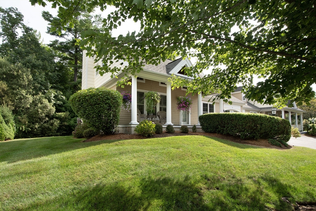 Hanover, Massachusetts, 02339, United States, 2 Bedrooms Bedrooms, ,3 BathroomsBathrooms,Residential,For Sale,1940214