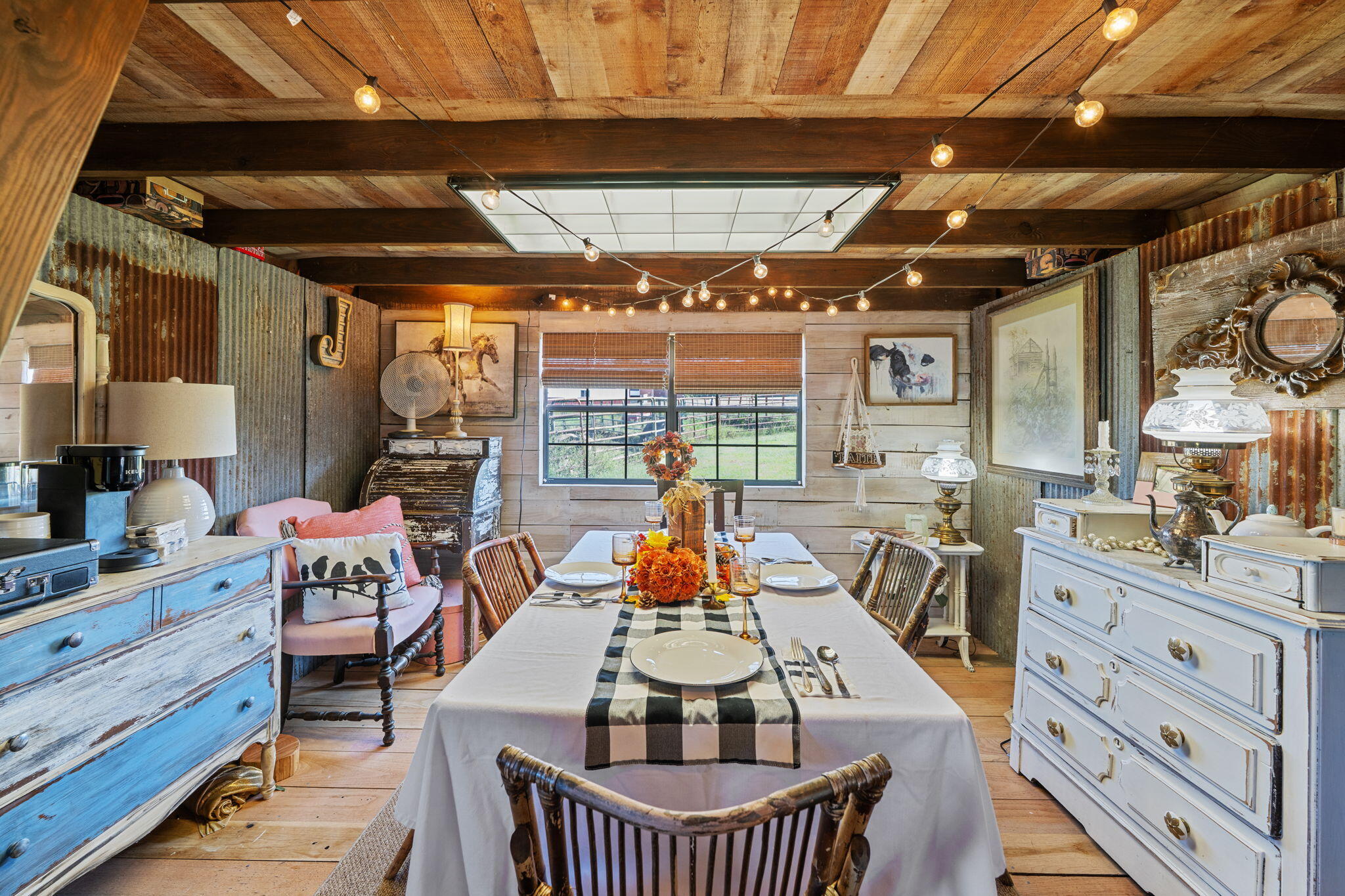 Harrison, Tennessee, 37341, United States, 4 Bedrooms Bedrooms, ,4 BathroomsBathrooms,Residential,For Sale,1951177
