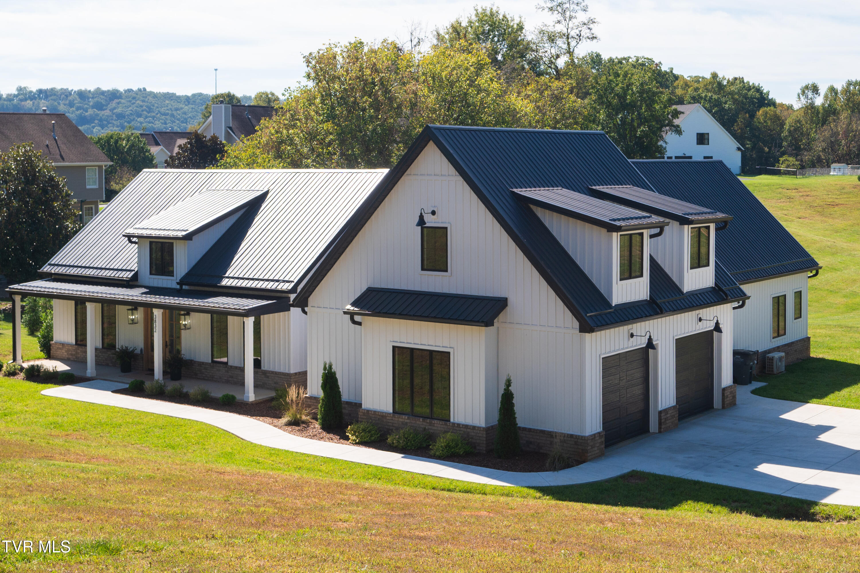 Kingsport, Tennessee, 37664, United States, 4 Bedrooms Bedrooms, ,4 BathroomsBathrooms,Residential,For Sale,1981214