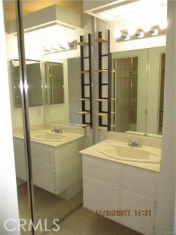 Irvine, California, 92614, United States, 2 Bedrooms Bedrooms, ,3 BathroomsBathrooms,Residential,For Sale,1922960
