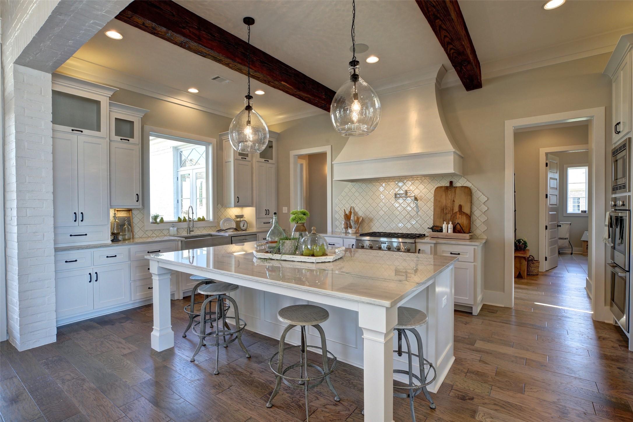 Shreveport, Louisiana, 71106, United States, 4 Bedrooms Bedrooms, ,4 BathroomsBathrooms,Residential,For Sale,1975373