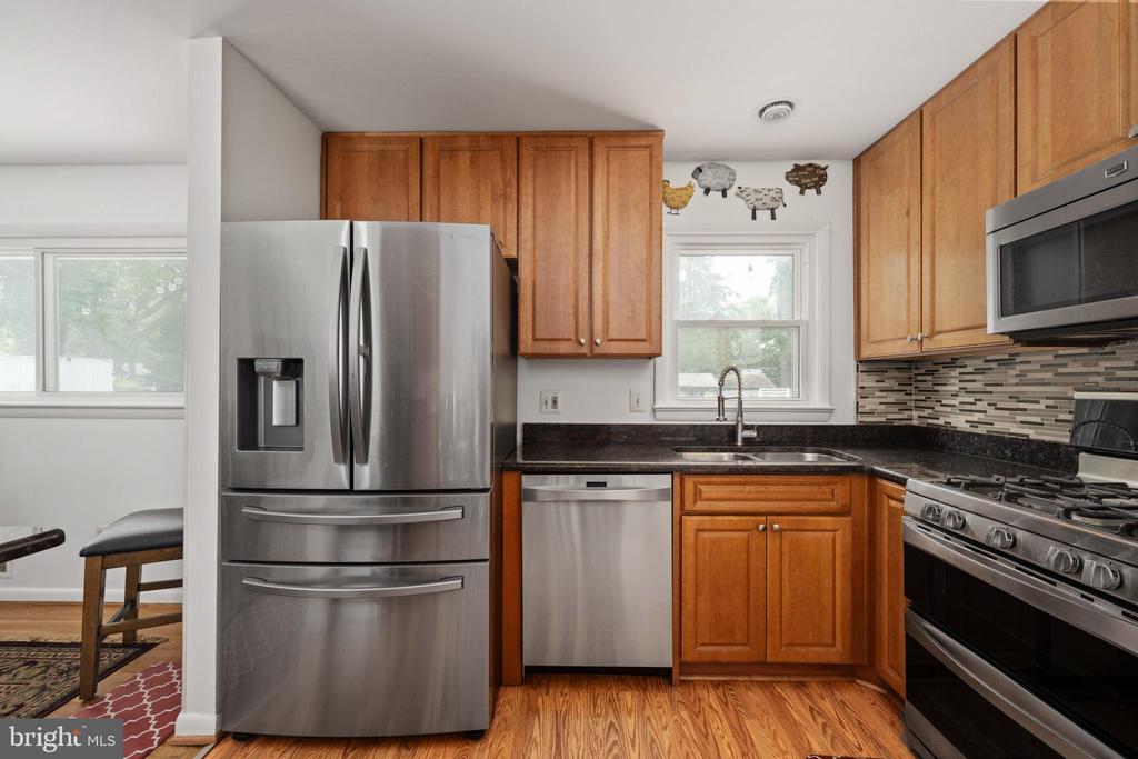 Alexandria, Virginia, 22308, United States, 4 Bedrooms Bedrooms, ,3 BathroomsBathrooms,Residential,For Sale,1921222