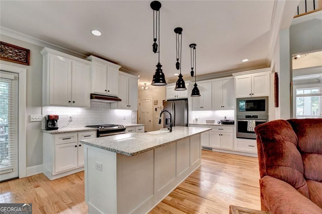 Canton, Georgia, 30114, United States, 4 Bedrooms Bedrooms, ,3 BathroomsBathrooms,Residential,For Sale,1953931