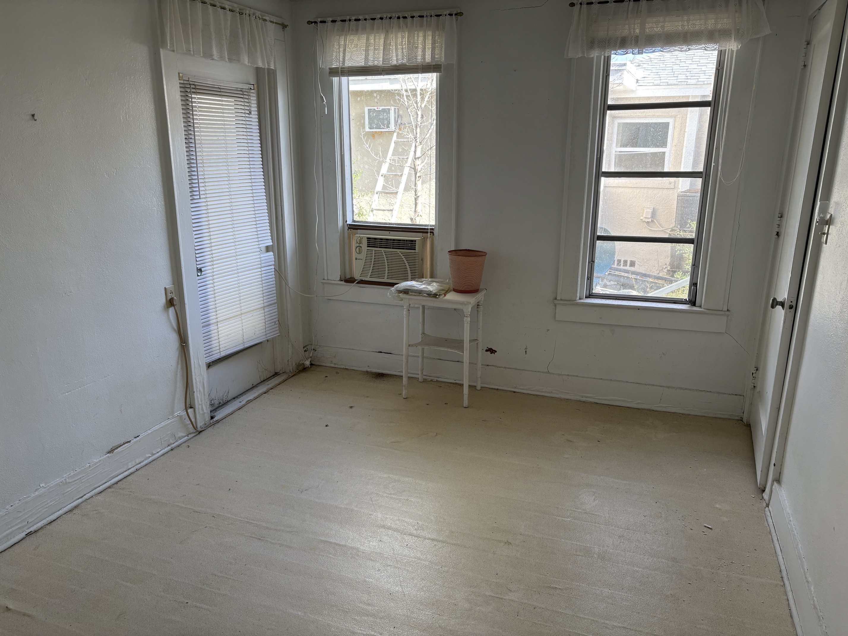 Clearwater Beach, Florida, 33767, United States, 2 Bedrooms Bedrooms, ,2 BathroomsBathrooms,Residential,For Sale,1981499