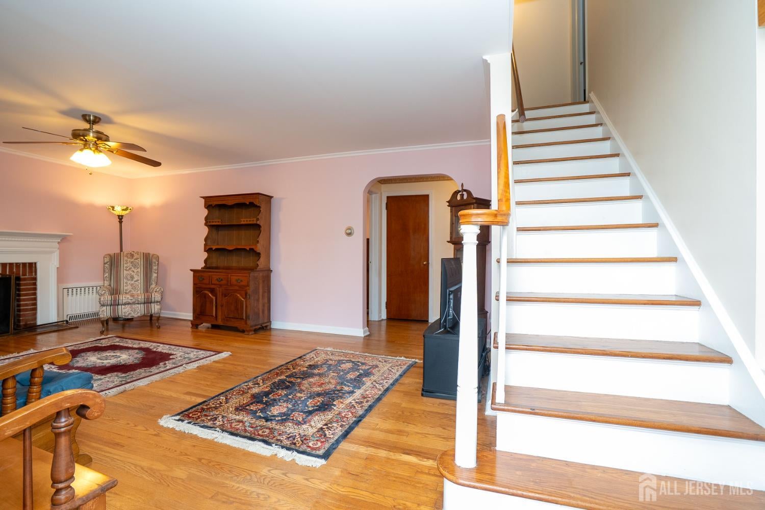 New Brunswick, New Jersey, 08901, United States, 3 Bedrooms Bedrooms, ,2 BathroomsBathrooms,Residential,For Sale,1992583