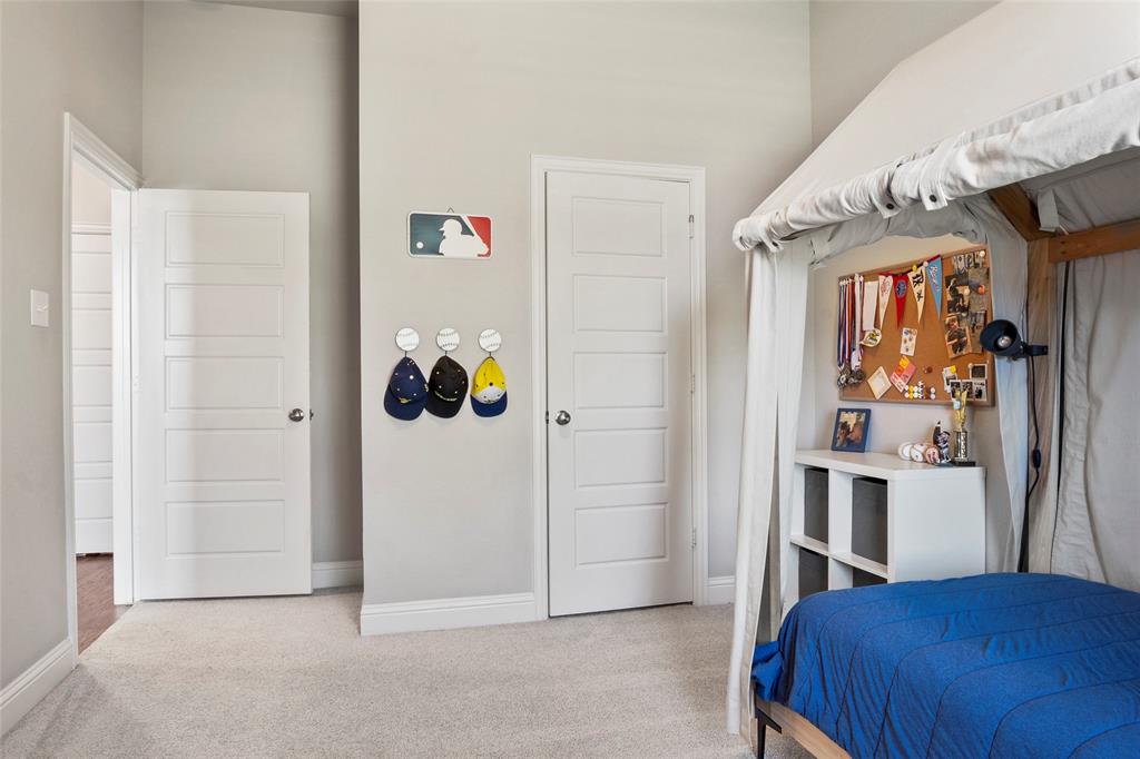 Ovilla, Texas, 75154, United States, 4 Bedrooms Bedrooms, ,4 BathroomsBathrooms,Residential,For Sale,1976541