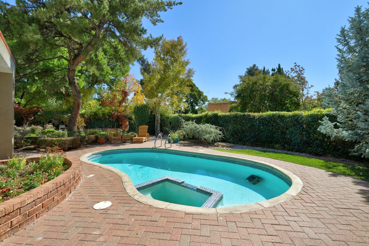 Albuquerque, New Mexico, 87109, United States, 3 Bedrooms Bedrooms, ,2 BathroomsBathrooms,Residential,For Sale,1970337