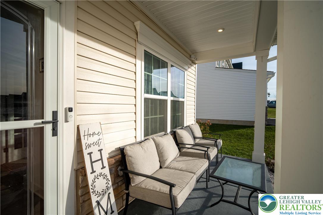 North Catasauqua Bor, Pennsylvania, 18032, United States, 4 Bedrooms Bedrooms, ,4 BathroomsBathrooms,Residential,For Sale,2001673