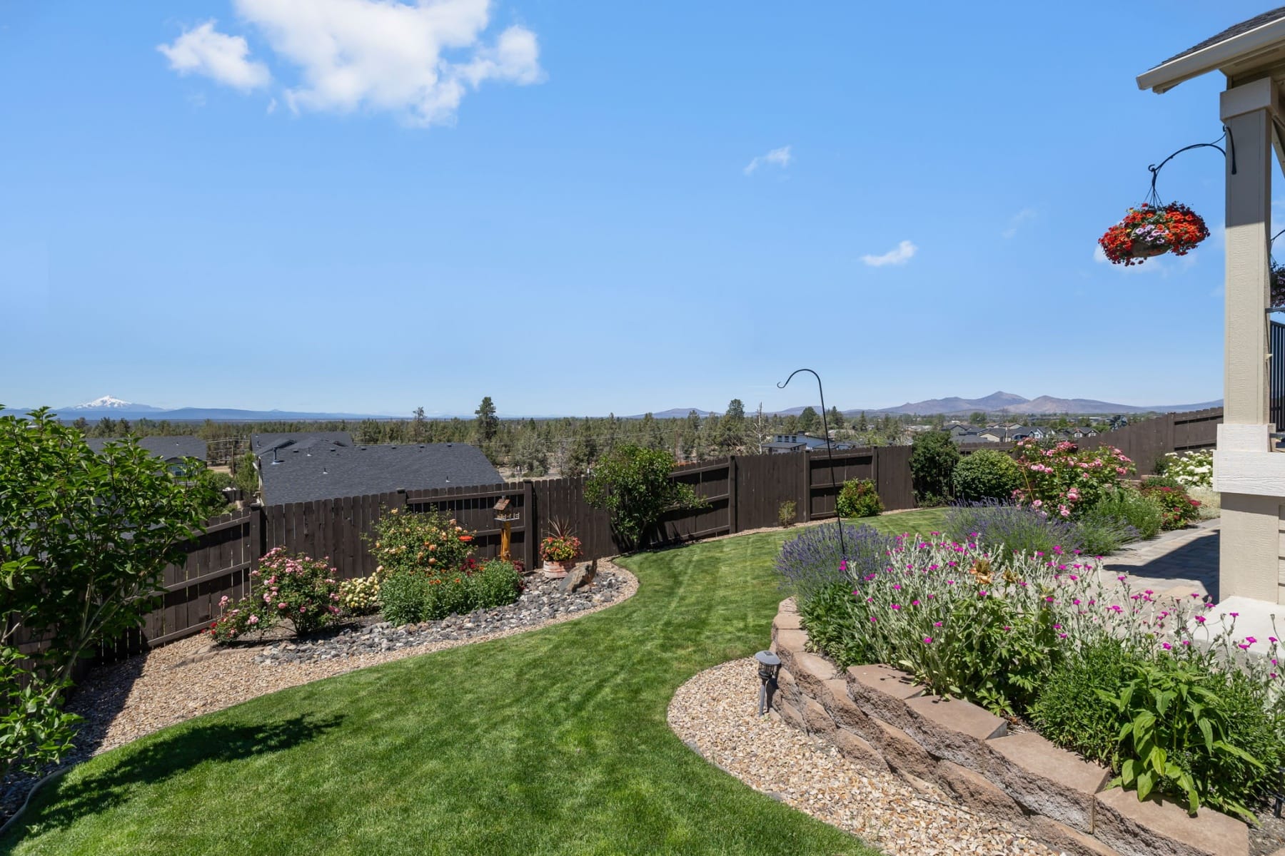  4431 SW Salmon Place Redmond, OR 97756 - 物件實景