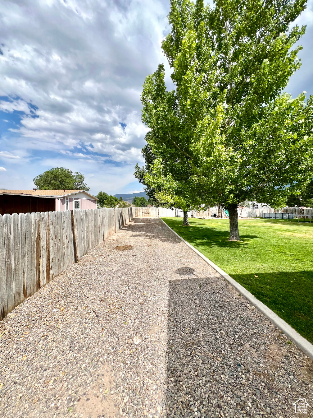 CENTRAL VALLEY, Utah, 84754, United States, 4 Bedrooms Bedrooms, ,3 BathroomsBathrooms,Residential,For Sale,1877350