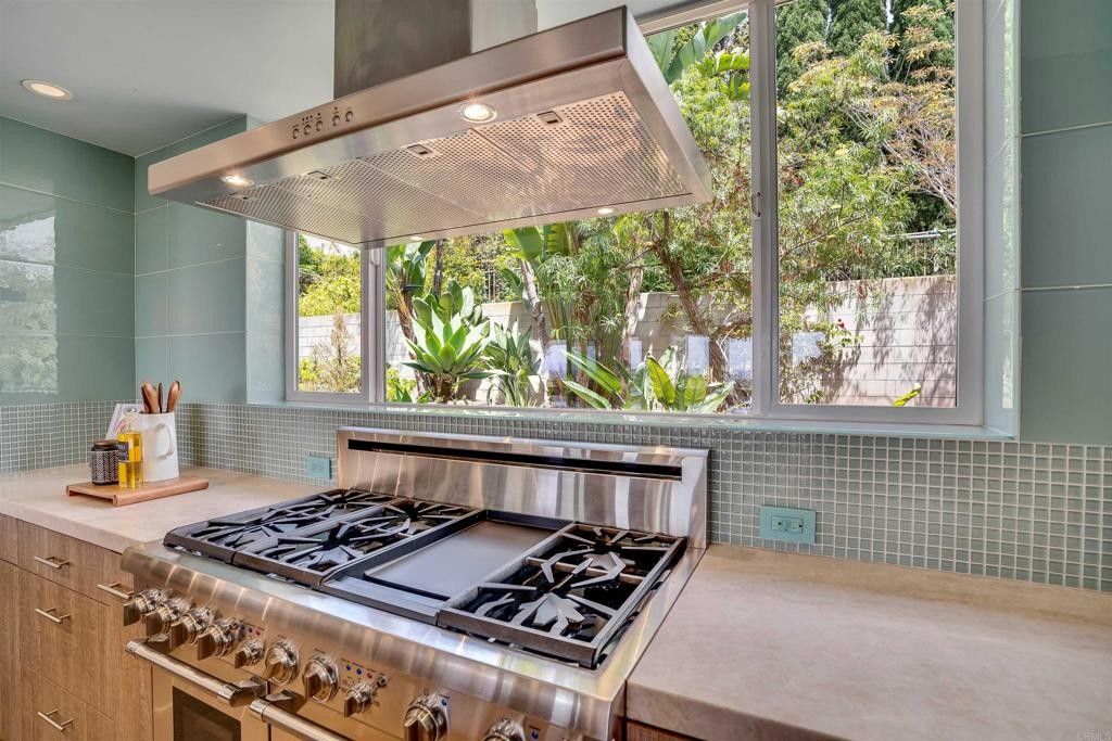 1669 Burgundy Rd., Encinitas, California, 92024, United States, 6 Bedrooms Bedrooms, ,5 BathroomsBathrooms,Residential,For Sale,1669 Burgundy Rd.,1537433