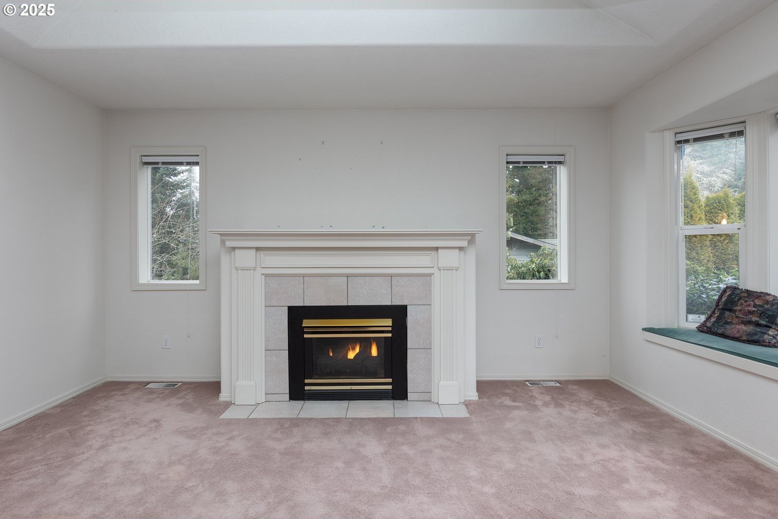 Toledo, Oregon, 97391, United States, 6 Bedrooms Bedrooms, ,4 BathroomsBathrooms,Residential,For Sale,1722214