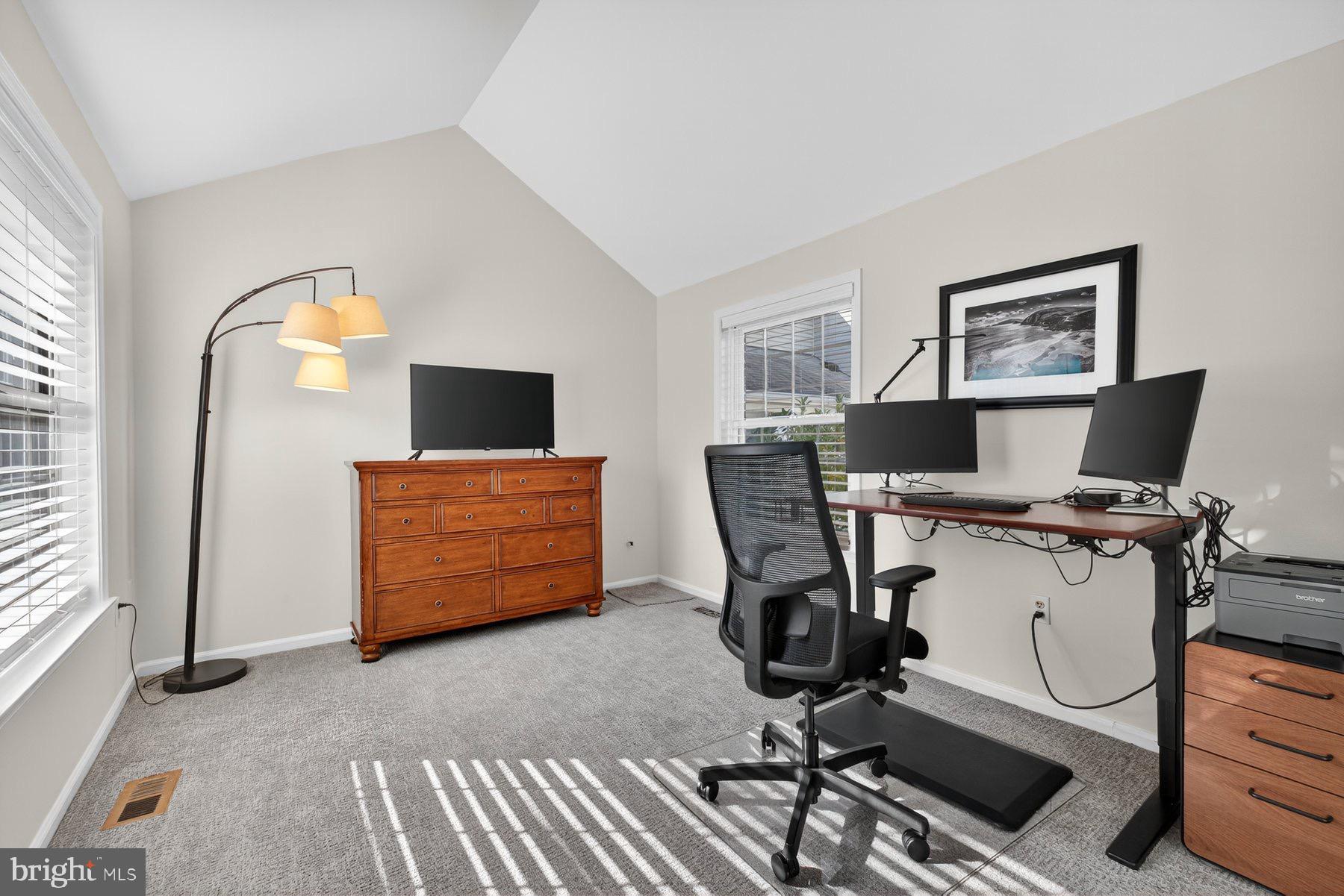 Arlington, Virginia, 22206, United States, ,Residential,For Sale,1992394