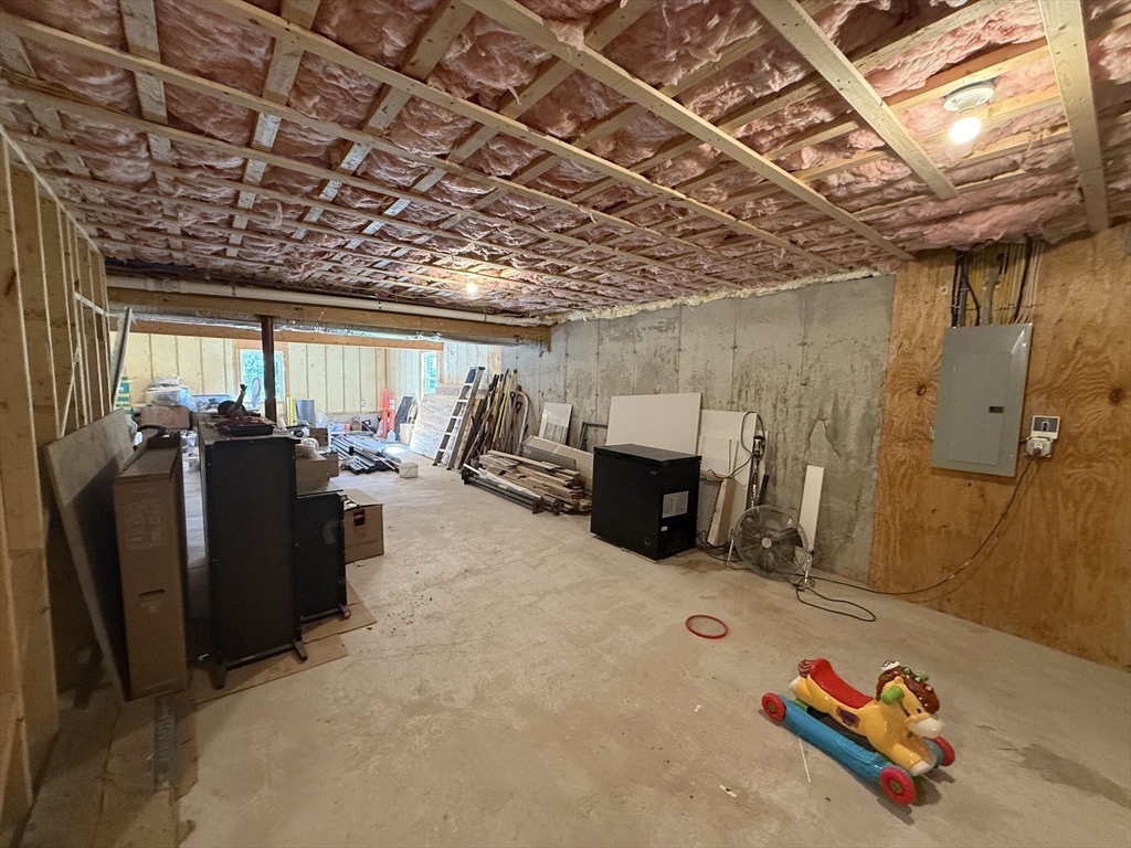 Norwood, Massachusetts, 02062, United States, 4 Bedrooms Bedrooms, ,3 BathroomsBathrooms,Residential,For Sale,1941019