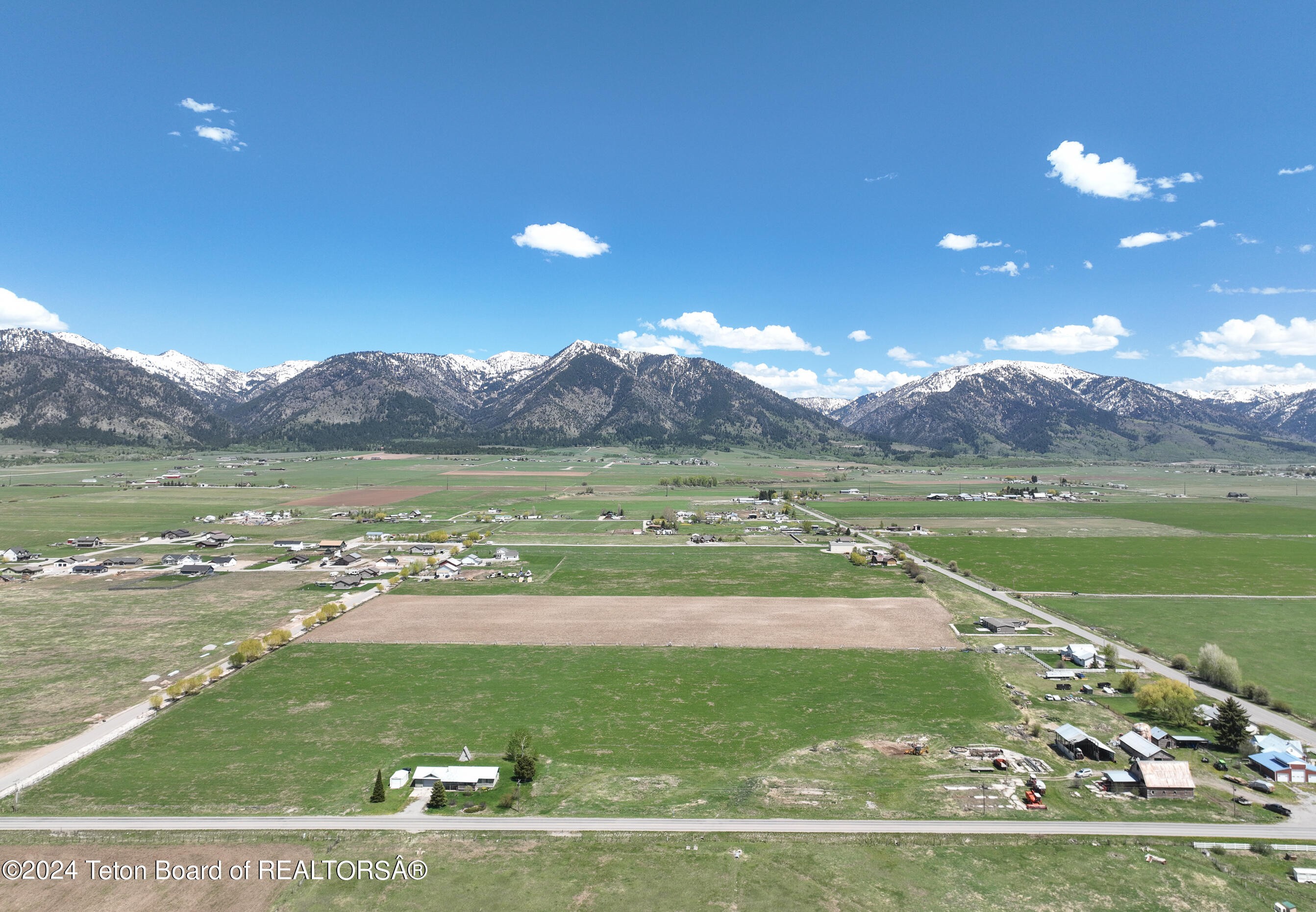 Thayne, Wyoming, 83127, United States, ,Residential,For Sale,1921409