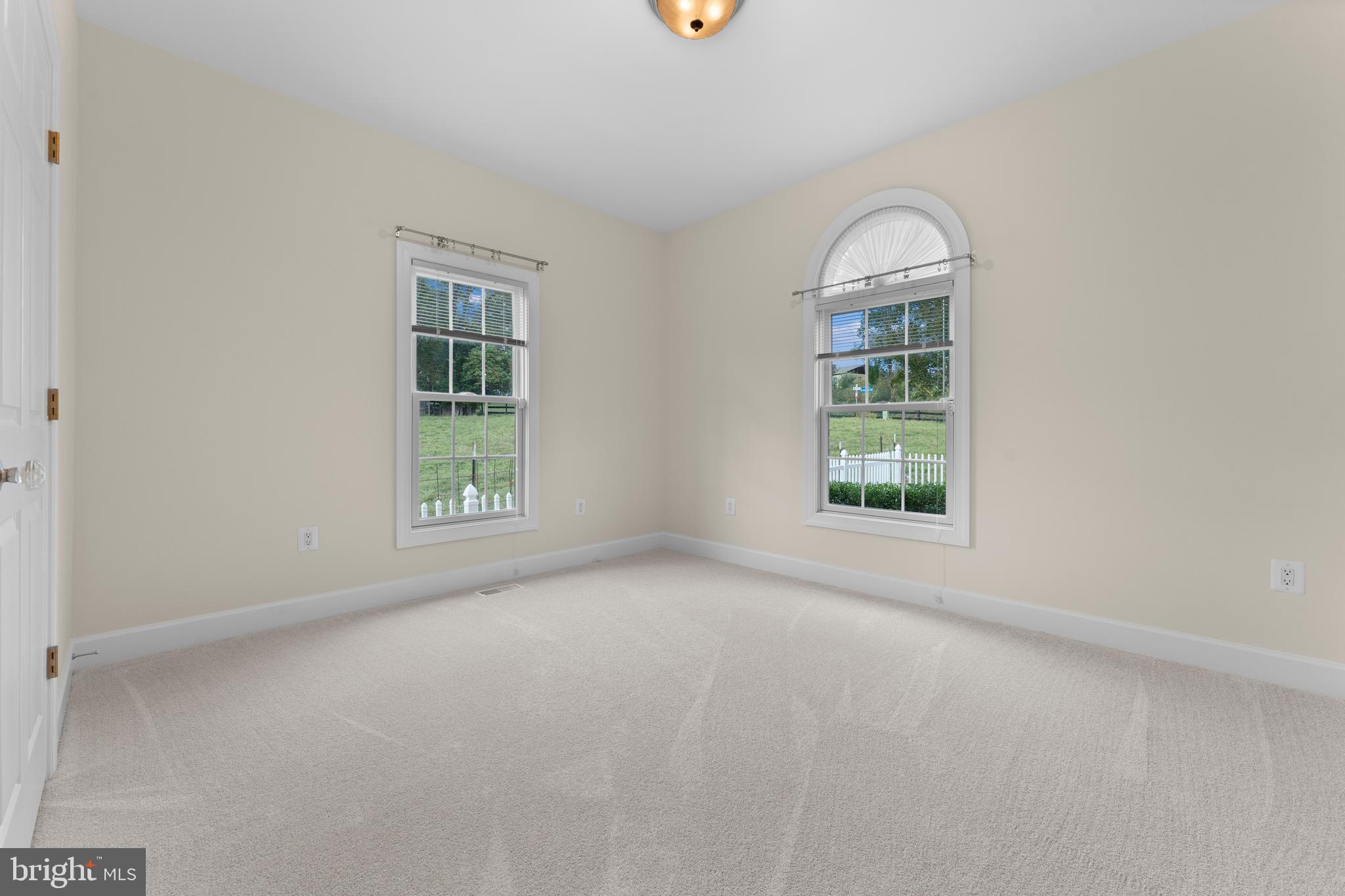 Reva, Virginia, 22735, United States, 4 Bedrooms Bedrooms, ,4 BathroomsBathrooms,Residential,For Sale,1983149