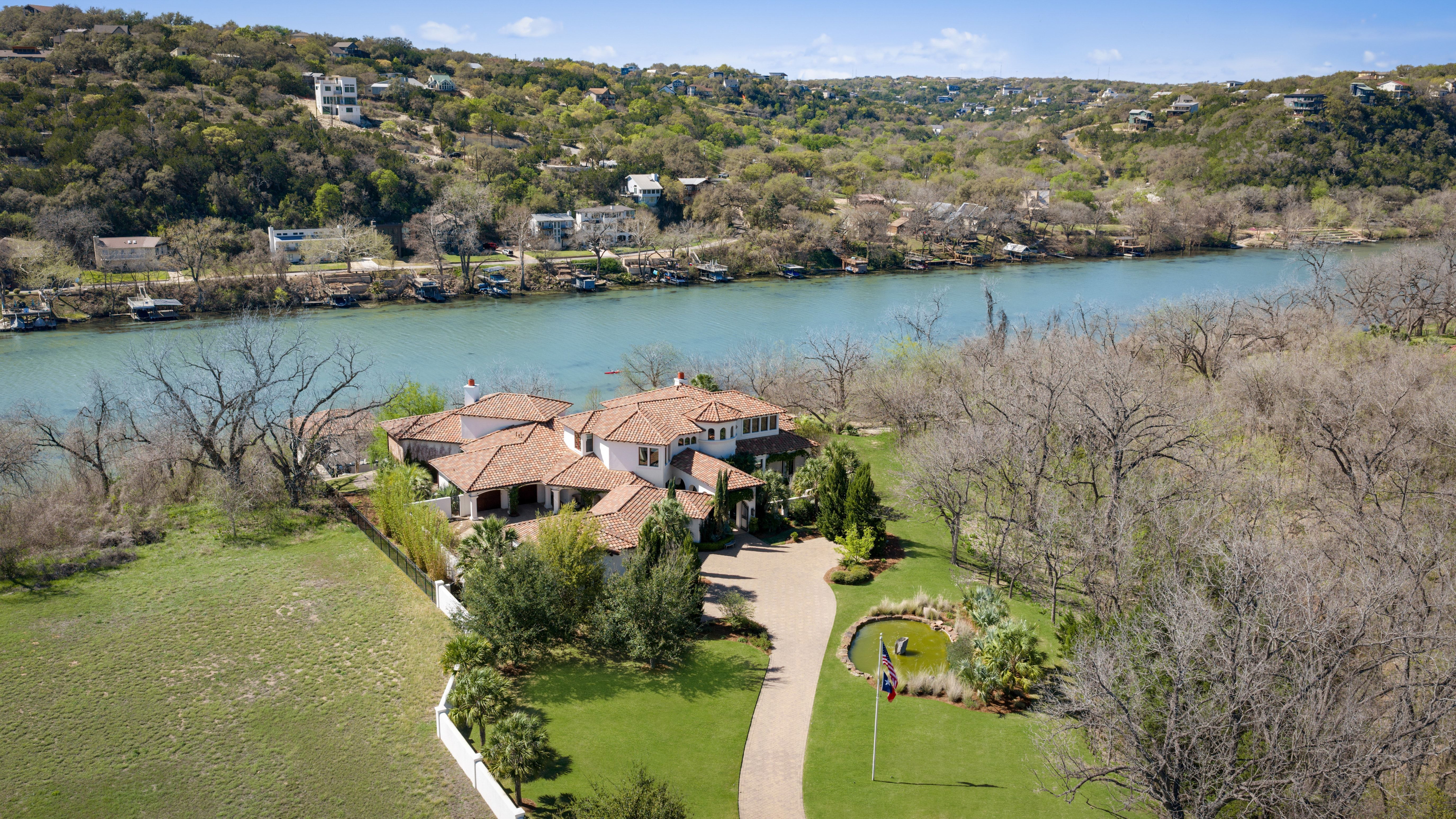  Butterfly Beach on Lake Austin - 物件實景