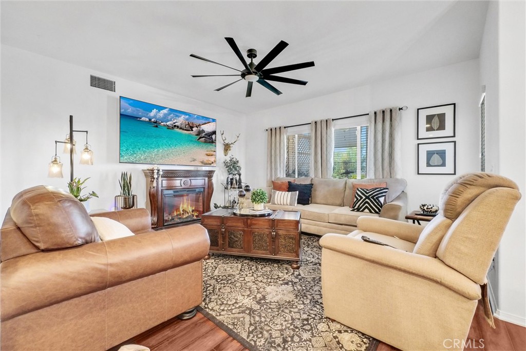 Lake Elsinore, California, 92530, United States, 3 Bedrooms Bedrooms, ,3 BathroomsBathrooms,Residential,For Sale,1880934