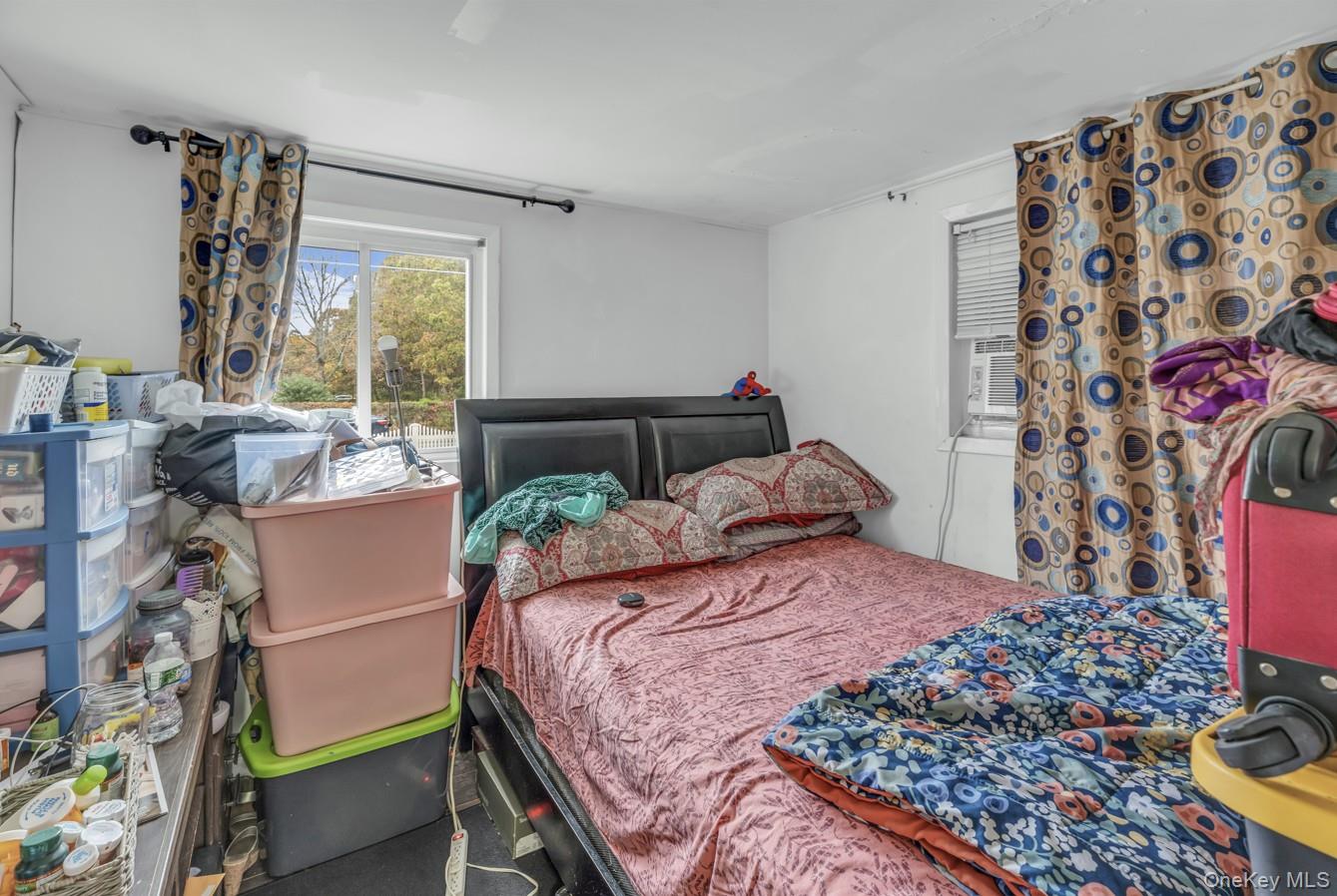 Mastic, New York, 11950, United States, 4 Bedrooms Bedrooms, ,3 BathroomsBathrooms,Residential,For Sale,1990878