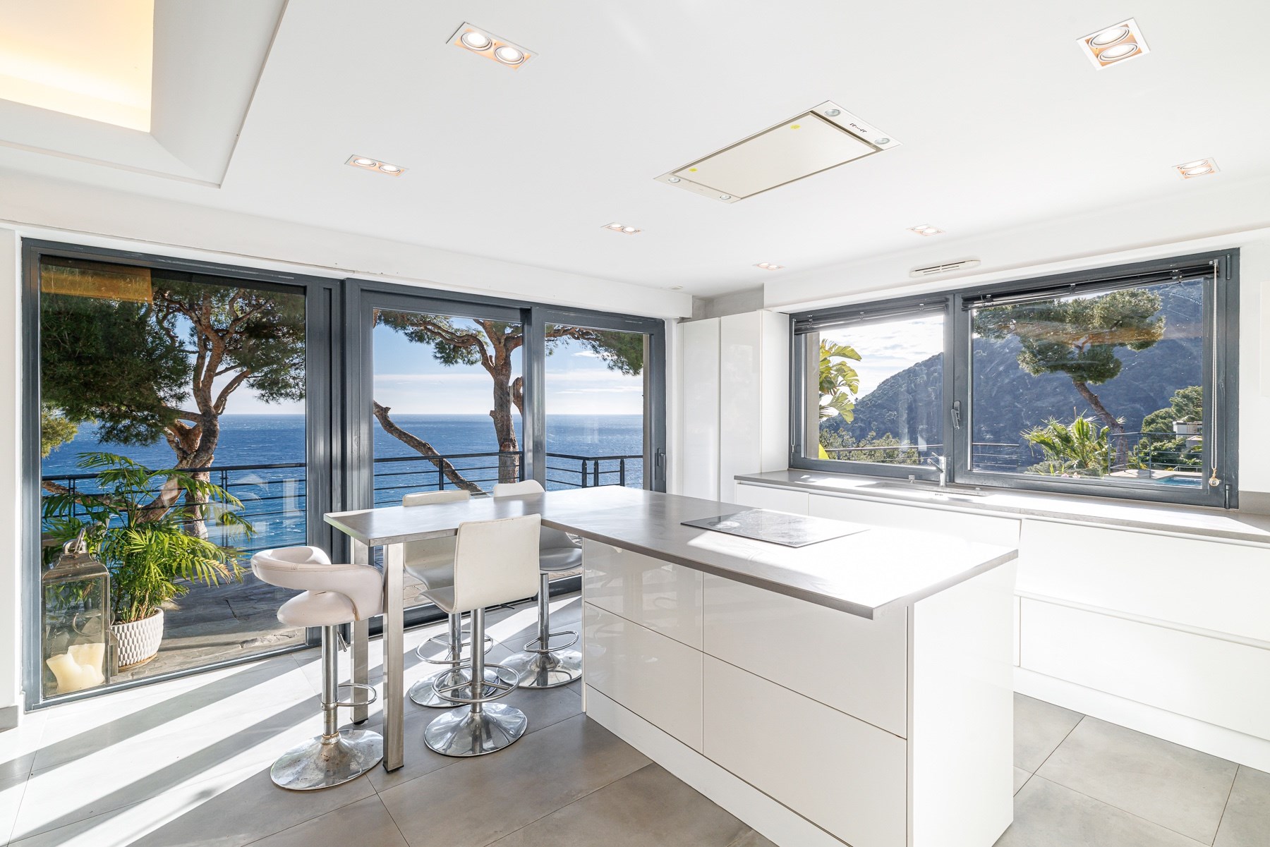  Contemporary villa with infinity pool and sea view in Èze seafront, French Rivi… - 物件實景