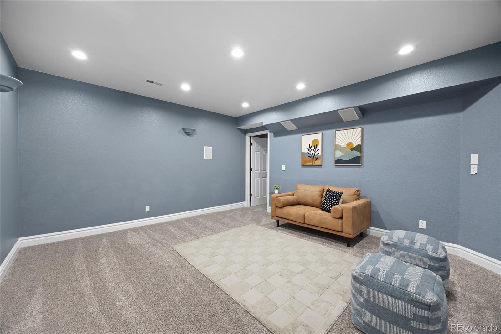 Littleton, Colorado, 80125, United States, 4 Bedrooms Bedrooms, ,1 BathroomBathrooms,Residential,For Sale,1958301