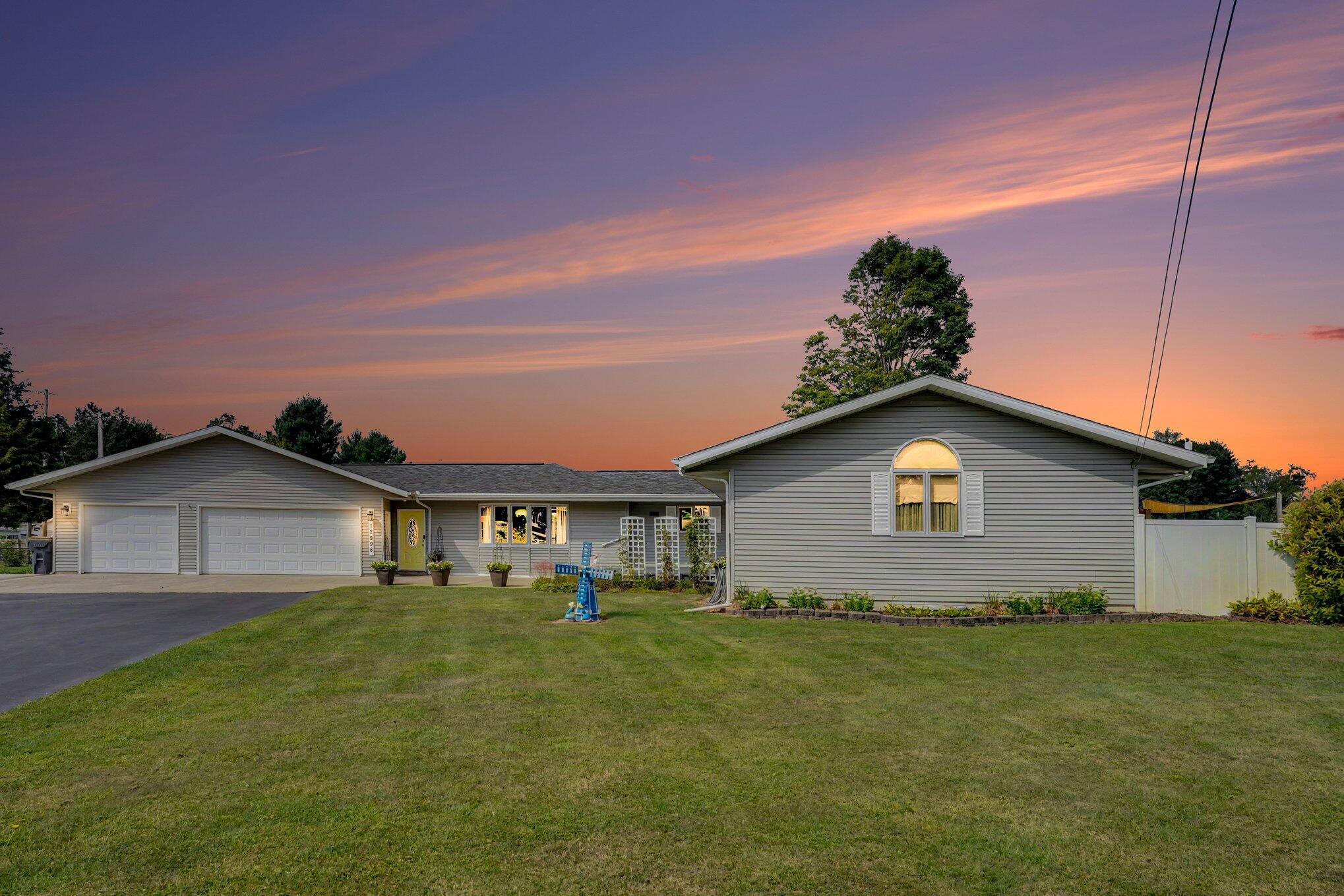 Bayview Dr, Vicksburg, MI 49097 #1