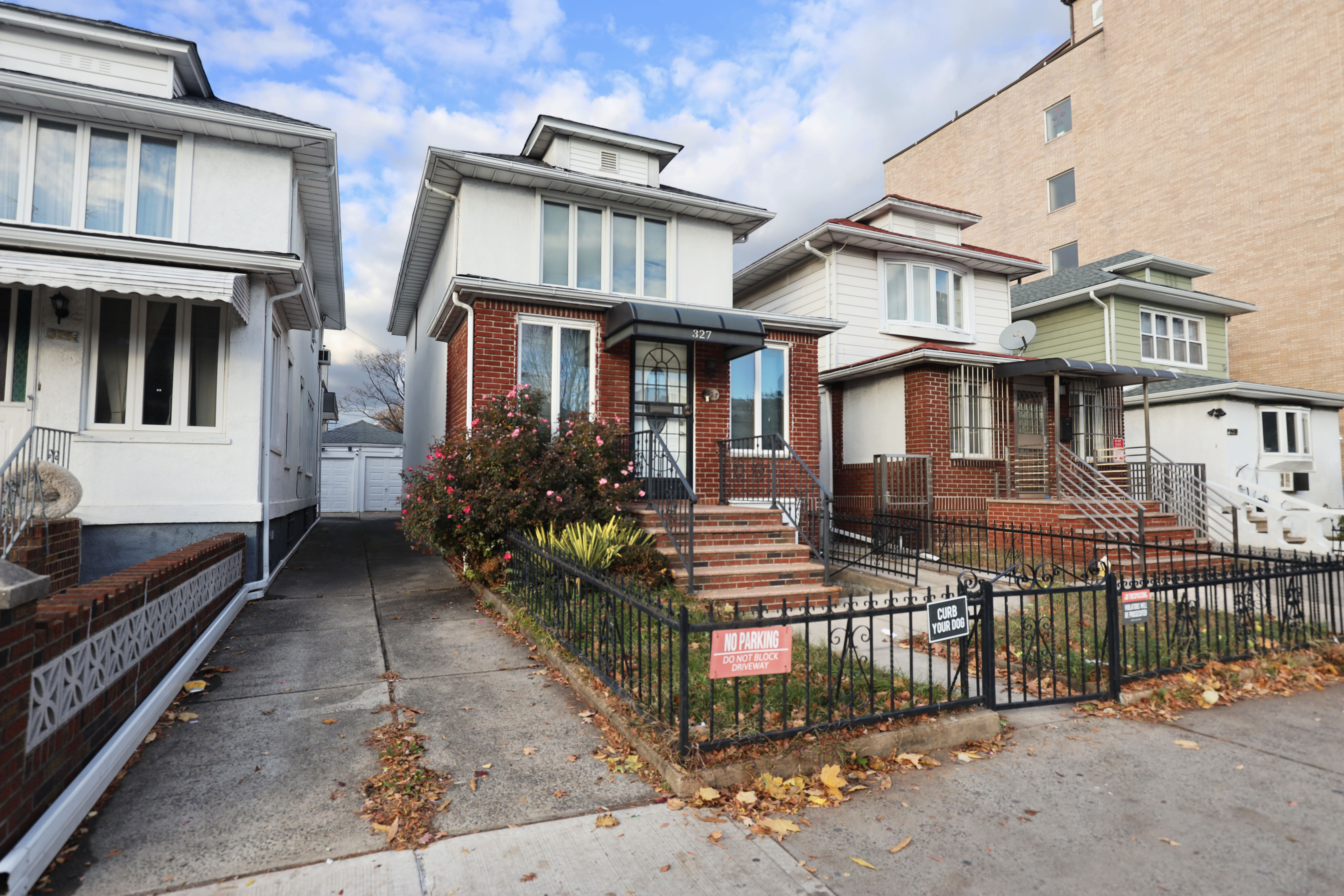 327 Ave P, Brooklyn, New York, 11204, United States, 3 Bedrooms Bedrooms, ,2 BathroomsBathrooms,Residential,For Sale,327 Ave P,1407210