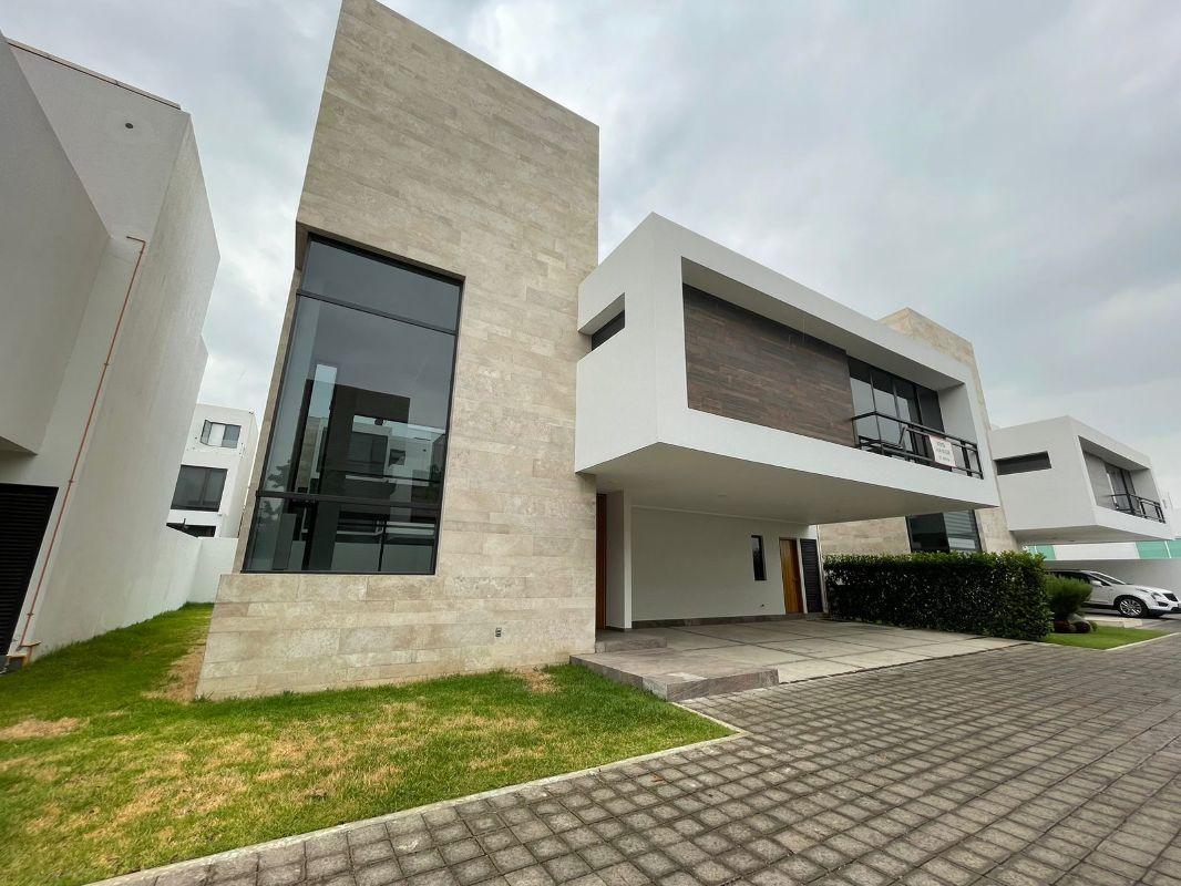 CASA DEL BOSQUE, Metepec, Estado de México, 52148, Mexico, 3 Bedrooms Bedrooms, ,3 BathroomsBathrooms,Residential,For Sale,CASA DEL BOSQUE,1623270