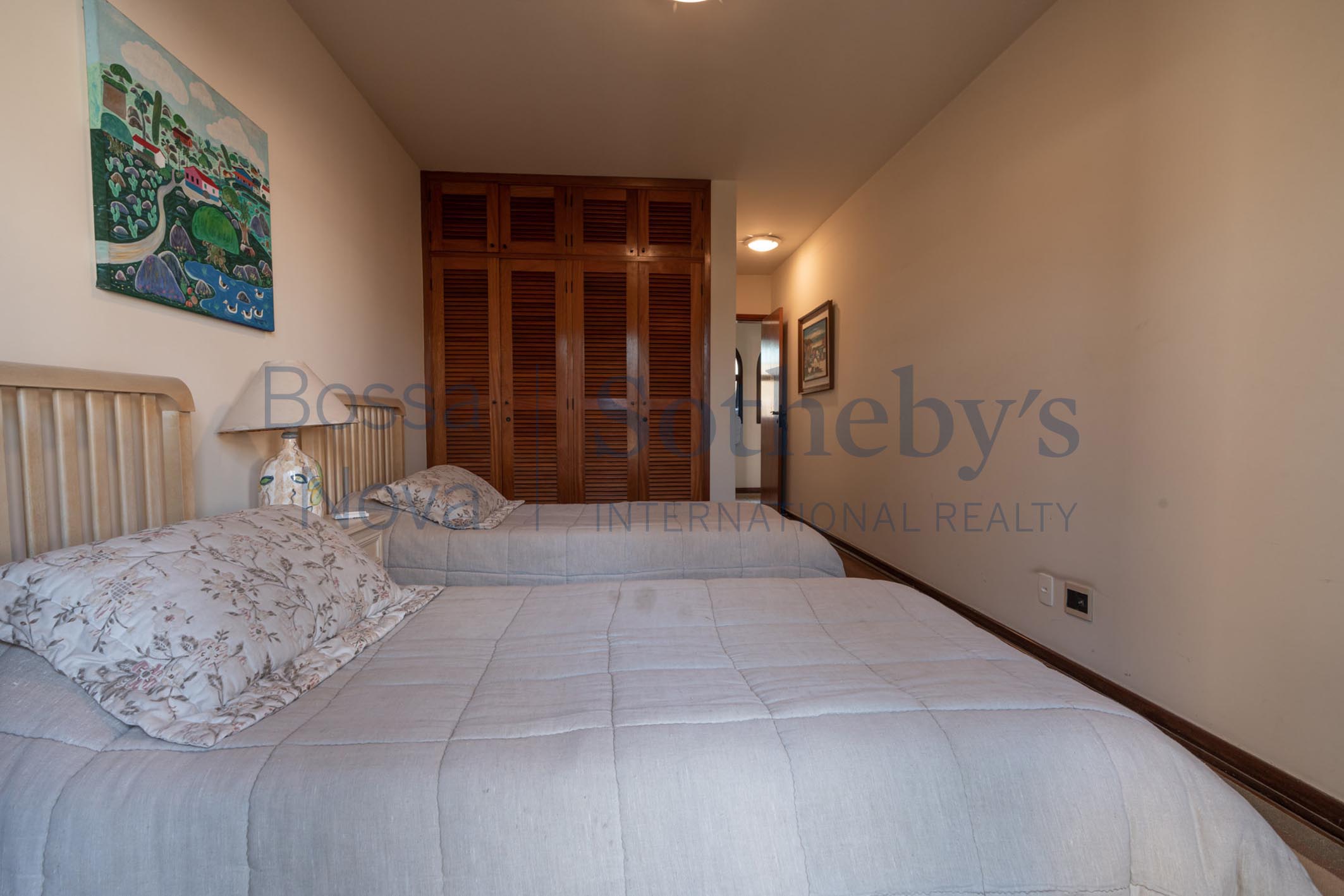  Large house with pool facing the sea - 物件實景