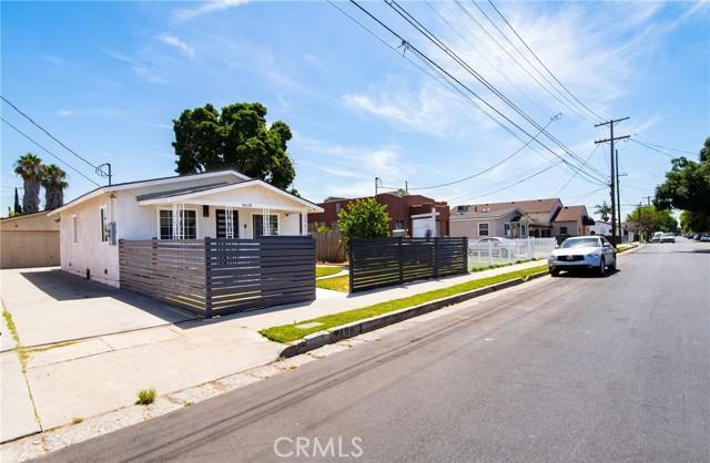 Los Angeles, California, 90002, United States, 3 Bedrooms Bedrooms, ,1 BathroomBathrooms,Residential,For Sale,1993847