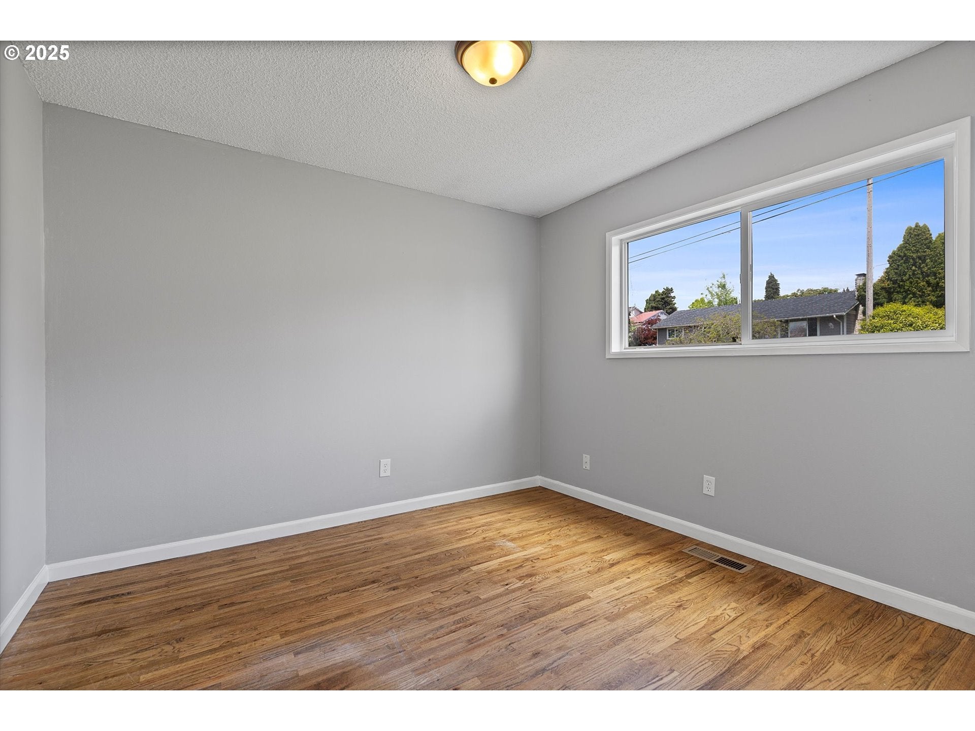 Vancouver, Washington, 98665, United States, 3 Bedrooms Bedrooms, ,3 BathroomsBathrooms,Residential,For Sale,1916415