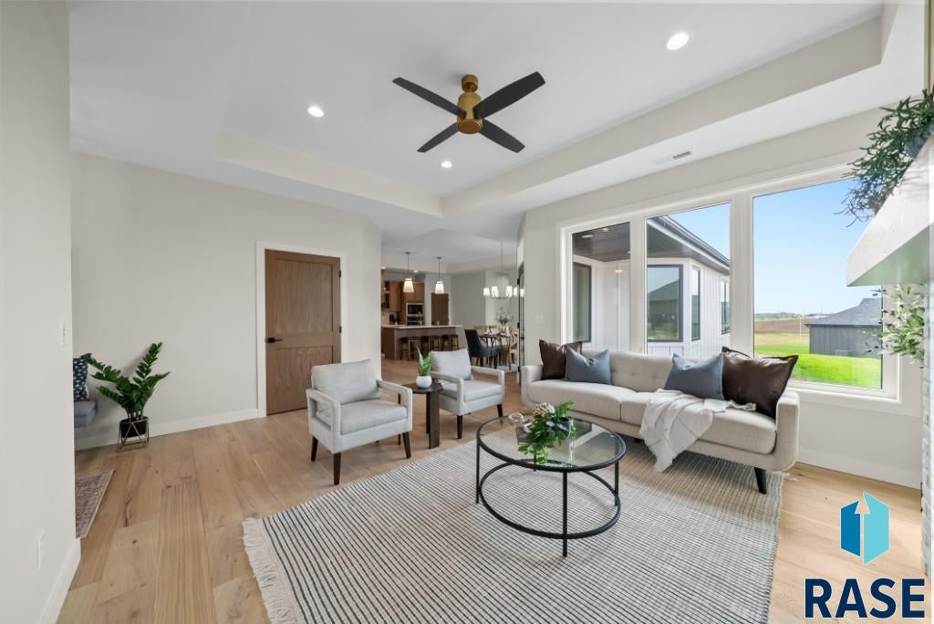 Sioux Falls, South Dakota, 57110, United States, 2 Bedrooms Bedrooms, ,2 BathroomsBathrooms,Residential,For Sale,2005980