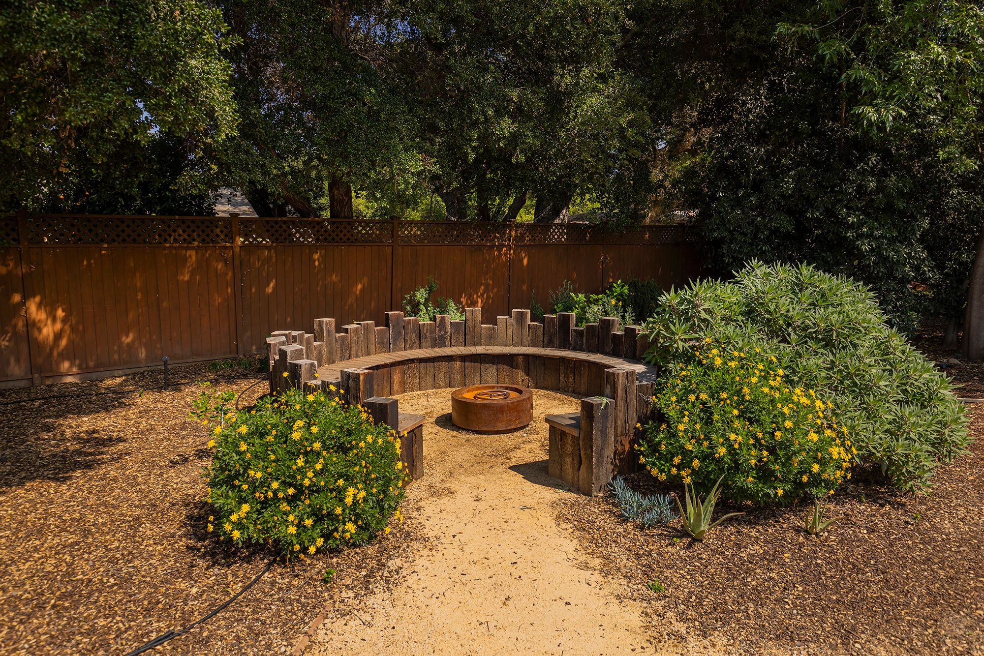  1994 East Ojai Avenue, Ojai, CA 93023 - 物件實景