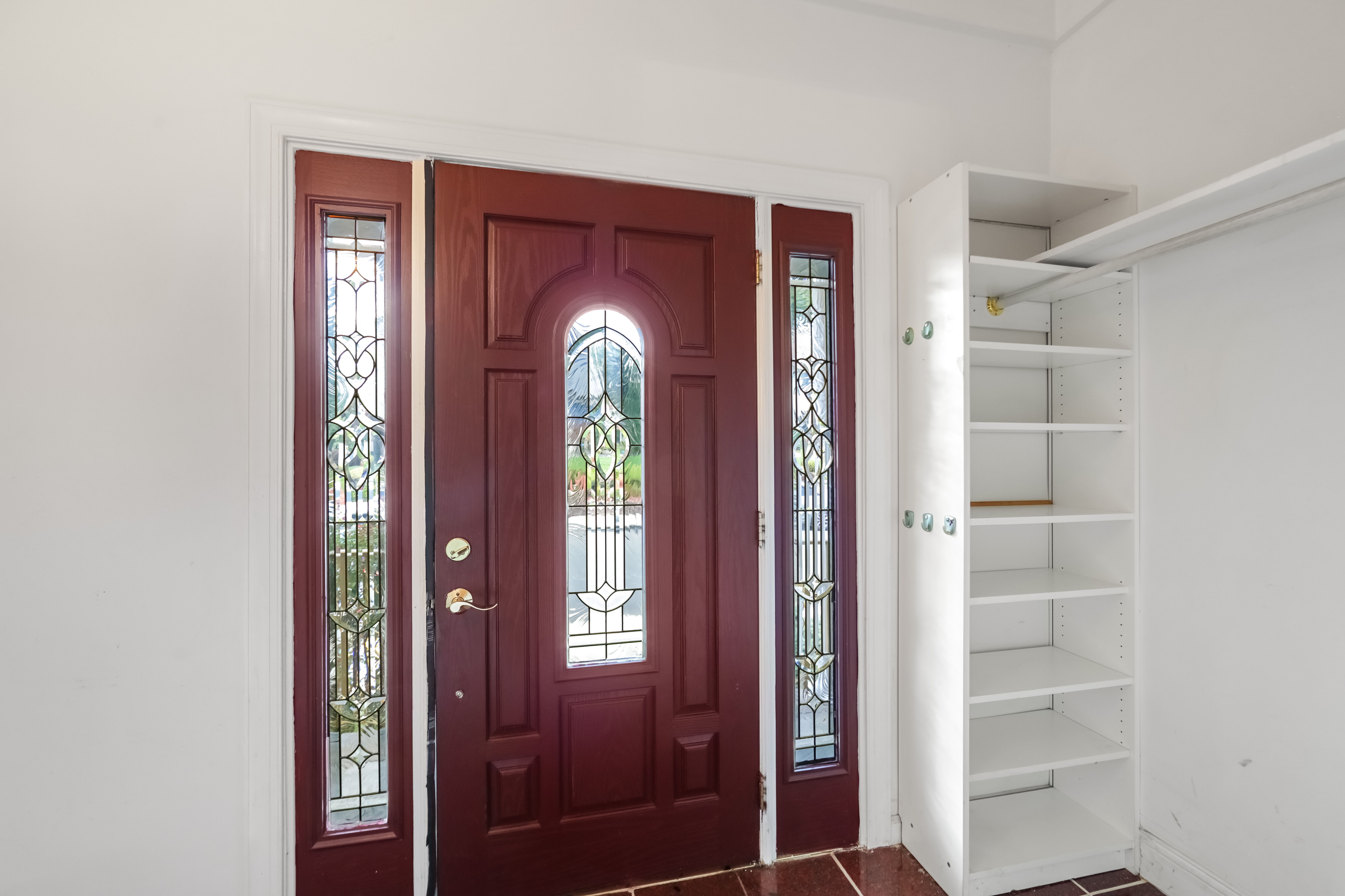 Cliffside Park, New Jersey, 07010, United States, 3 Bedrooms Bedrooms, ,3 BathroomsBathrooms,Residential,For Sale,1980135