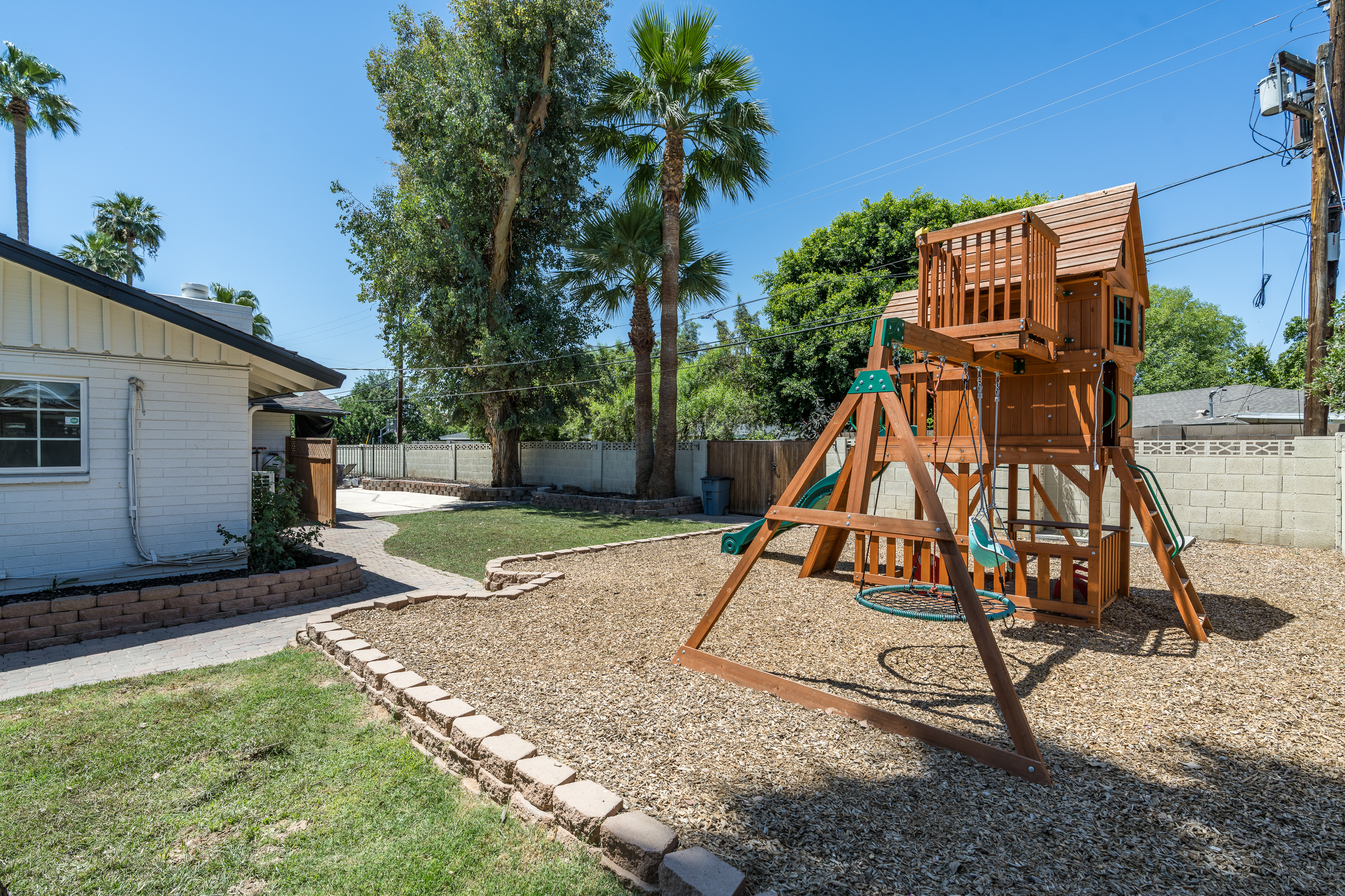  7540 N 7th Avenue  Phoenix, AZ - 物件實景