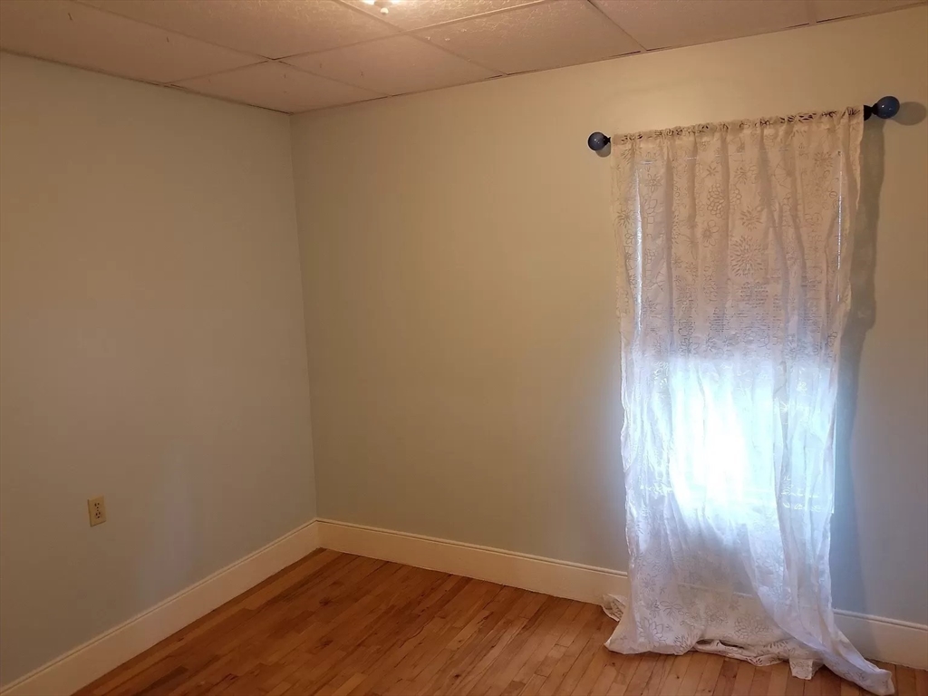 Mansfield, Massachusetts, 02048, United States, 6 Bedrooms Bedrooms, ,2 BathroomsBathrooms,Residential,For Sale,2000850