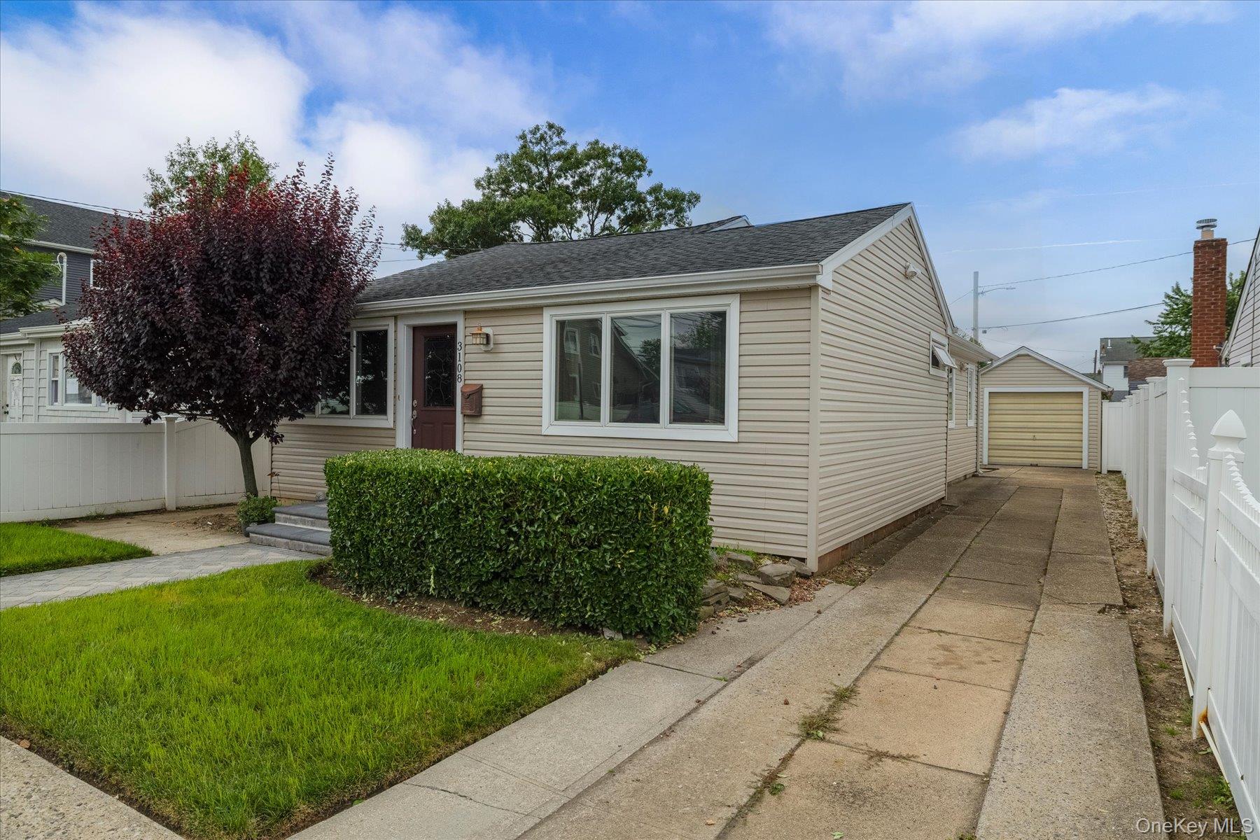 Royal Ave, Oceanside, NY 11572 #1