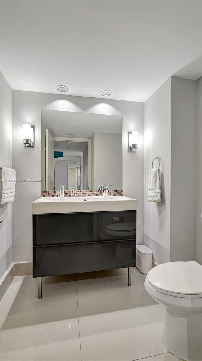 3598 Yacht Club Dr Unit 1901, Aventura, Florida, 33180, United States, 2 Bedrooms Bedrooms, ,2 BathroomsBathrooms,Residential,For Sale,3598 Yacht Club Dr Unit 1901,1679447