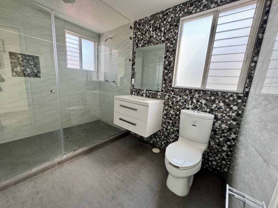 Metepec, Estado de México, 52148, Mexico, 4 Bedrooms Bedrooms, ,3 BathroomsBathrooms,Residential,For Sale,1721519