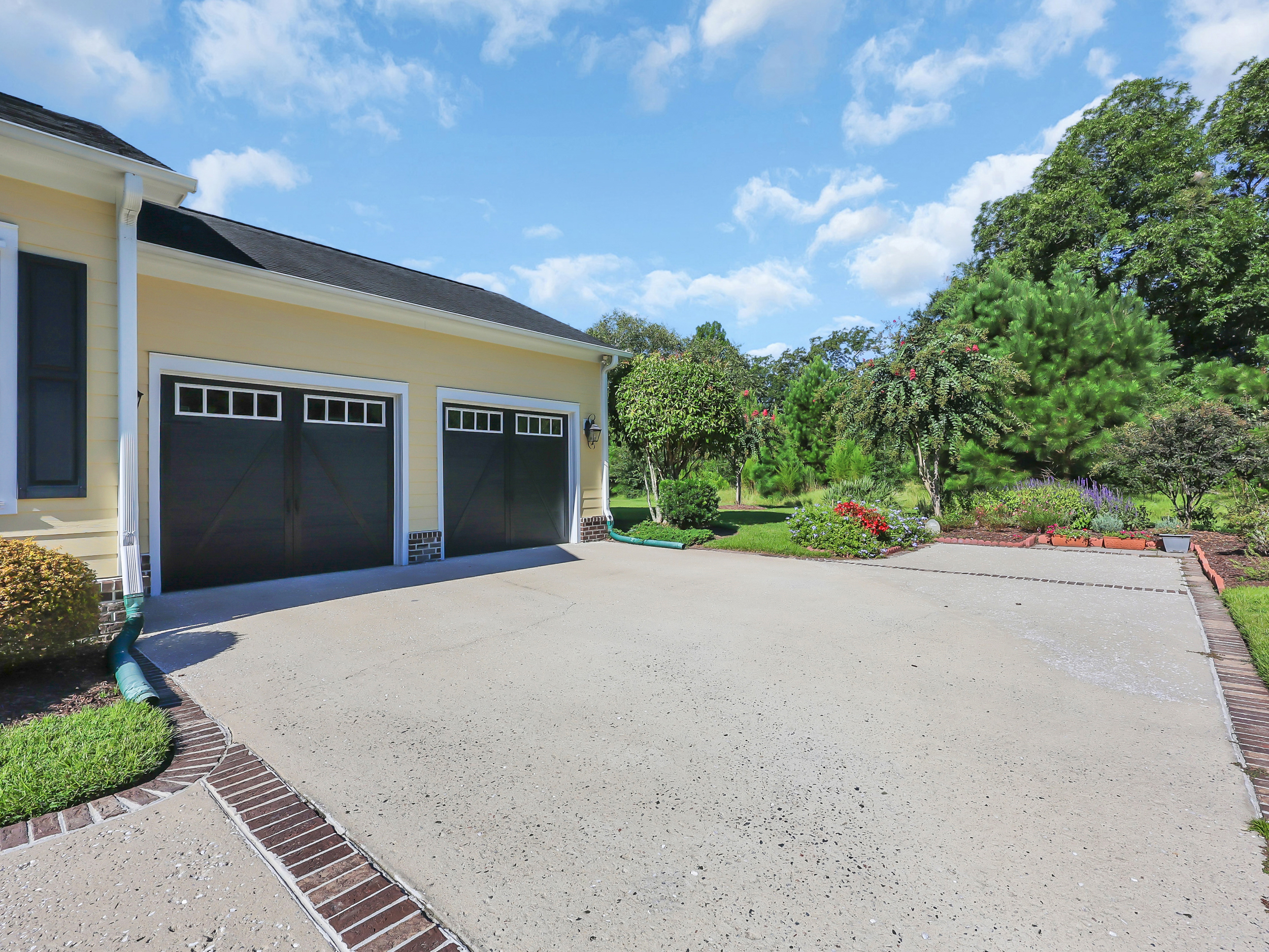 Pawleys Island, South Carolina, 29585, United States, 4 Bedrooms Bedrooms, ,3 BathroomsBathrooms,Residential,For Sale,1982970