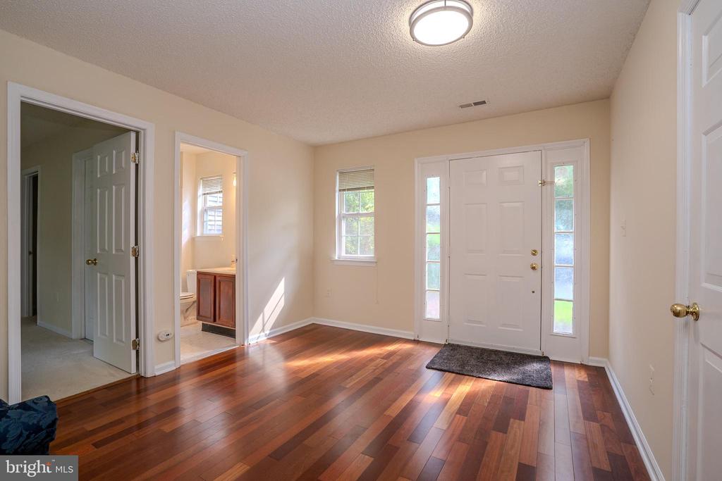 Princeton, New Jersey, 08540, United States, 4 Bedrooms Bedrooms, ,4 BathroomsBathrooms,Residential,For Sale,1938433