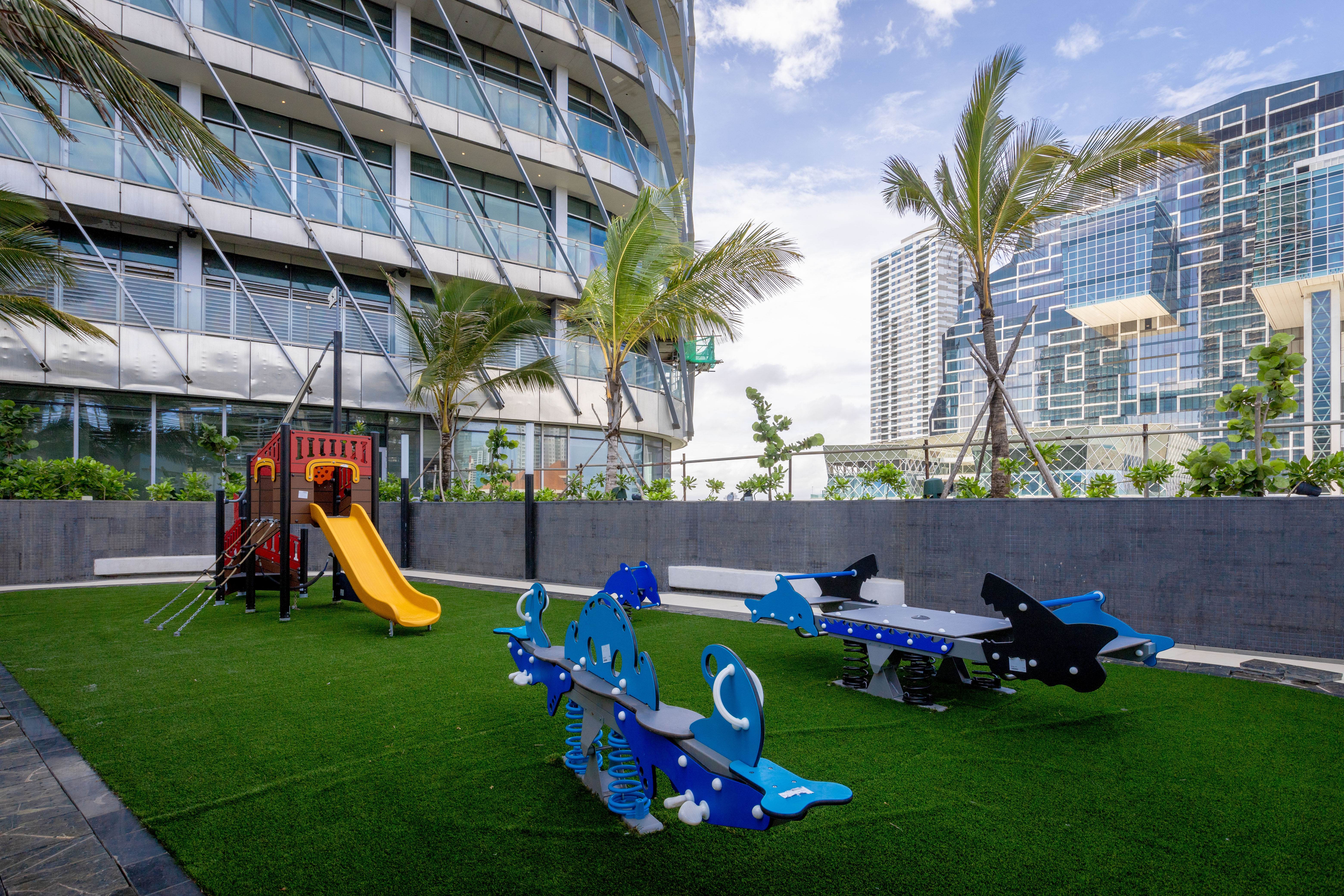  Sky Mansion on 17th floor with ocean view at Sapphire Residences - 物件實景