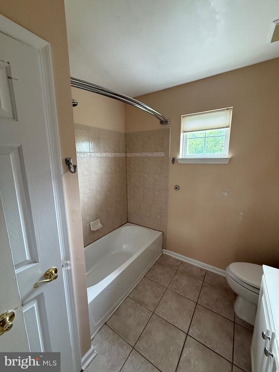 Warrington, Pennsylvania, 18976, United States, 3 Bedrooms Bedrooms, ,4 BathroomsBathrooms,Residential,For Sale,1912526
