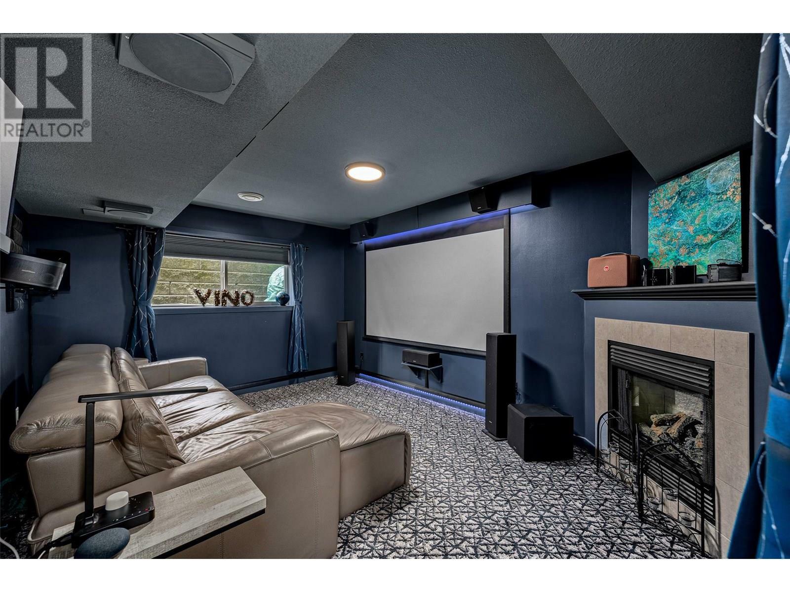 KELOWNA, British Columbia, V1V 2W3, CA, 4 Bedrooms Bedrooms, ,3 BathroomsBathrooms,Residential,For Sale,1882700